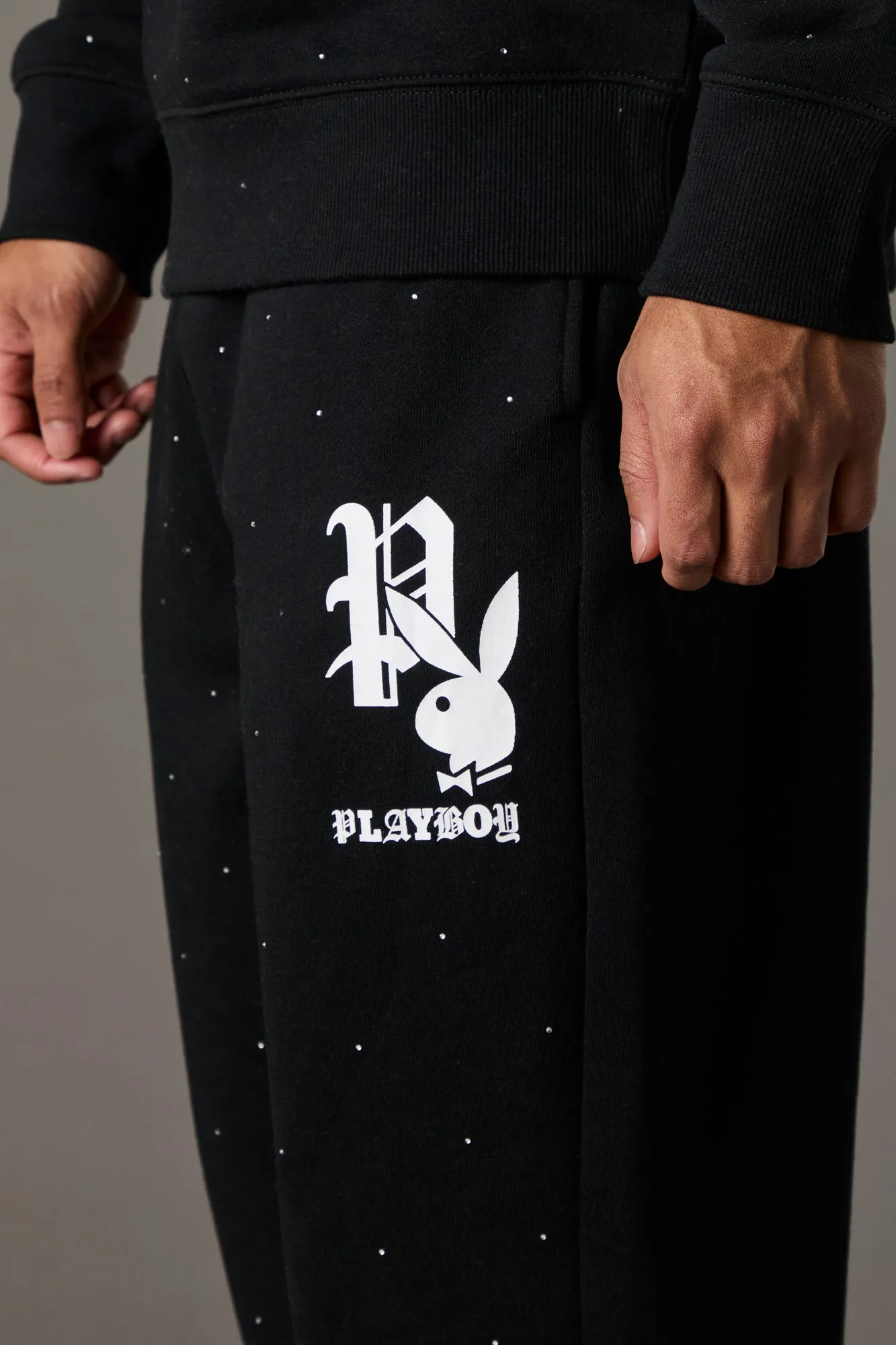 Jogger en molleton à imprimé Playboy avec pierres du Rhin sold by Urban Planet product image thumbnail 4