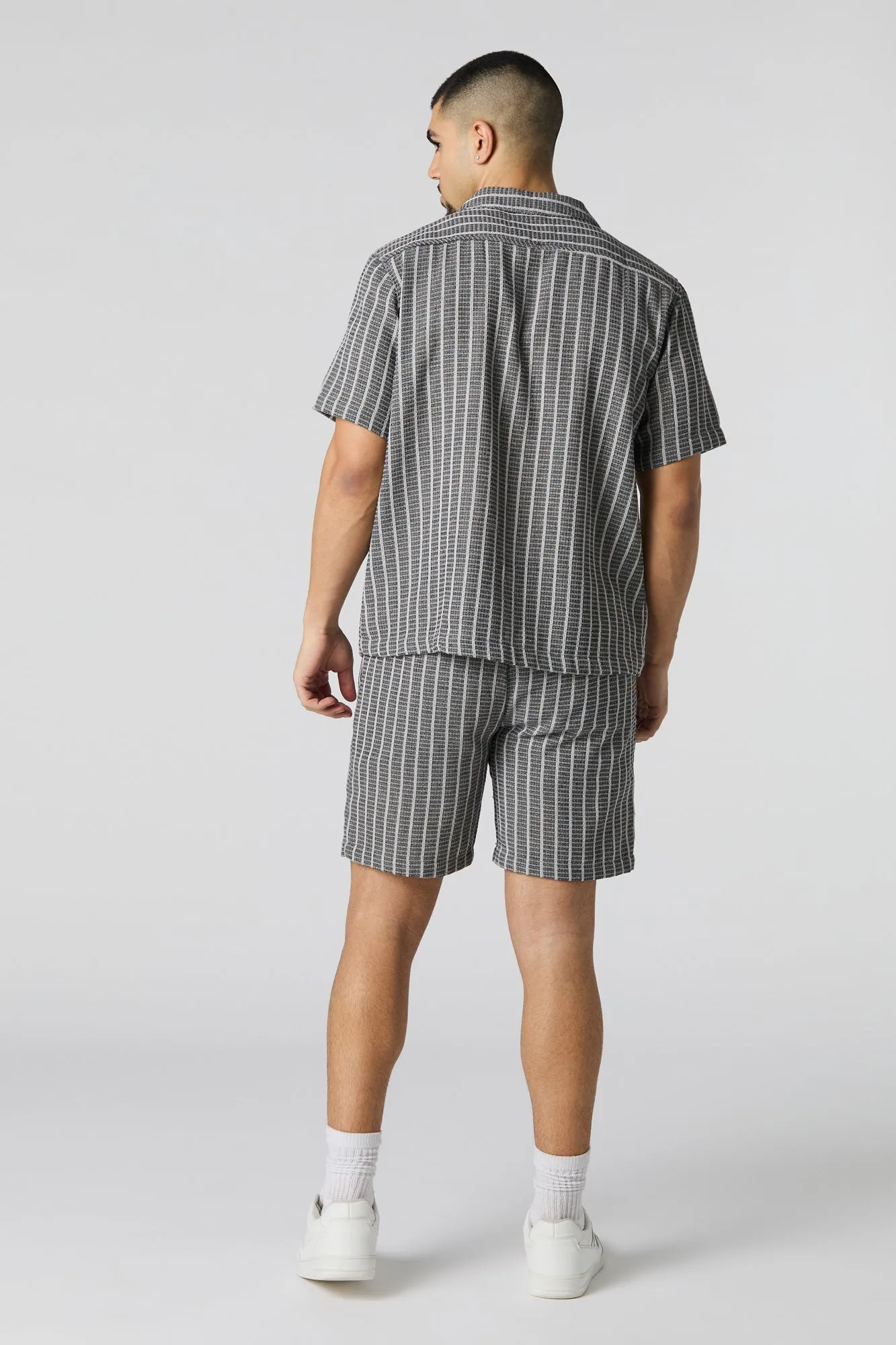 Short en tricot texturé rayé à taille coulissante sold by Urban Planet product image thumbnail 3