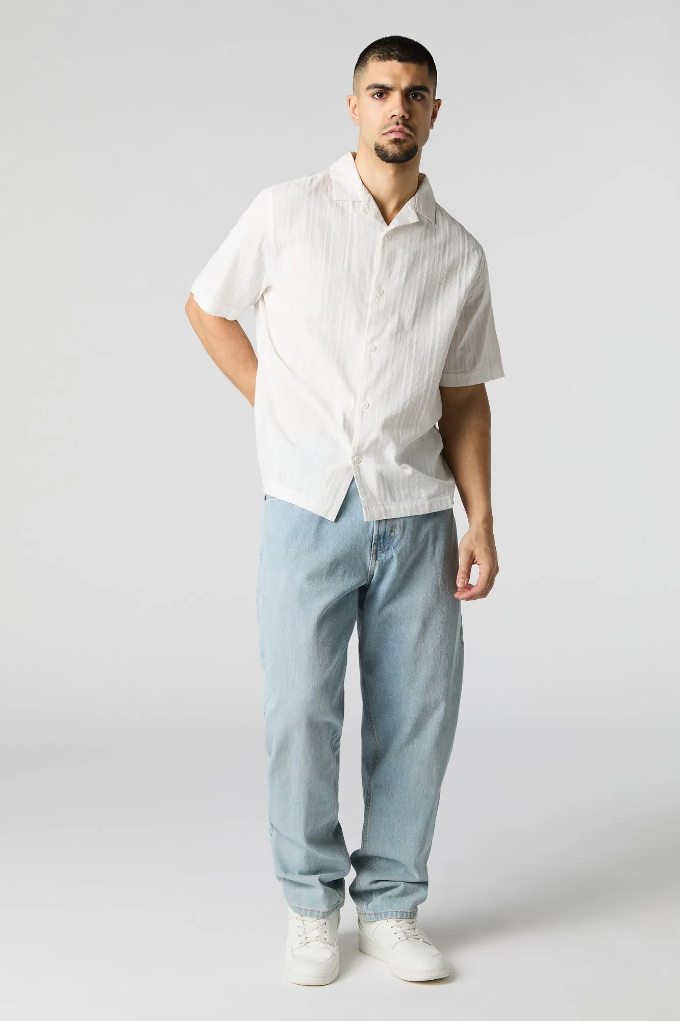 Haut boutonné texturé à manches courtes sold by Urban Planet product image thumbnail 3