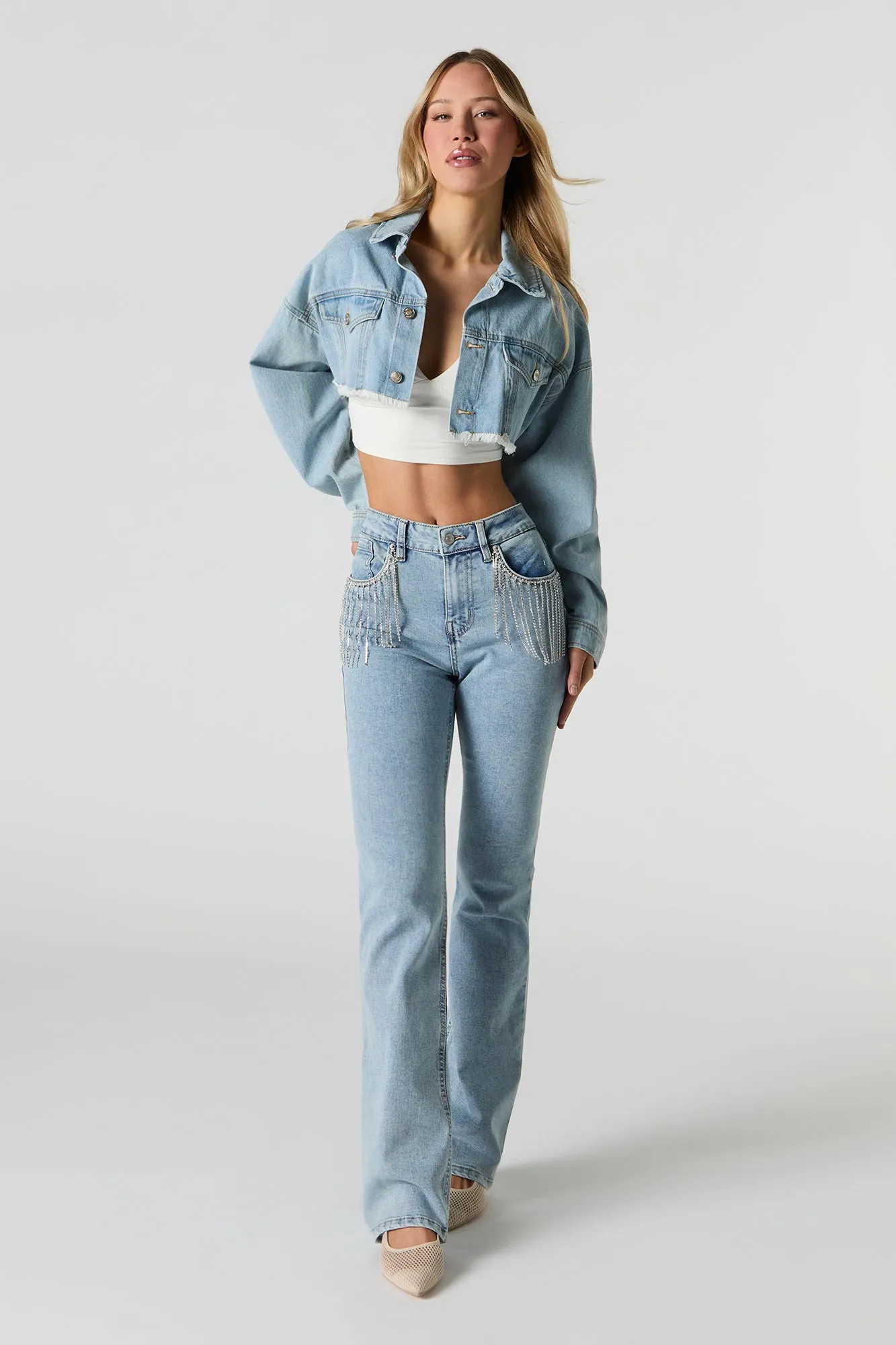 Jean avec poche à franges et pierres du Rhin sold by Urban Planet