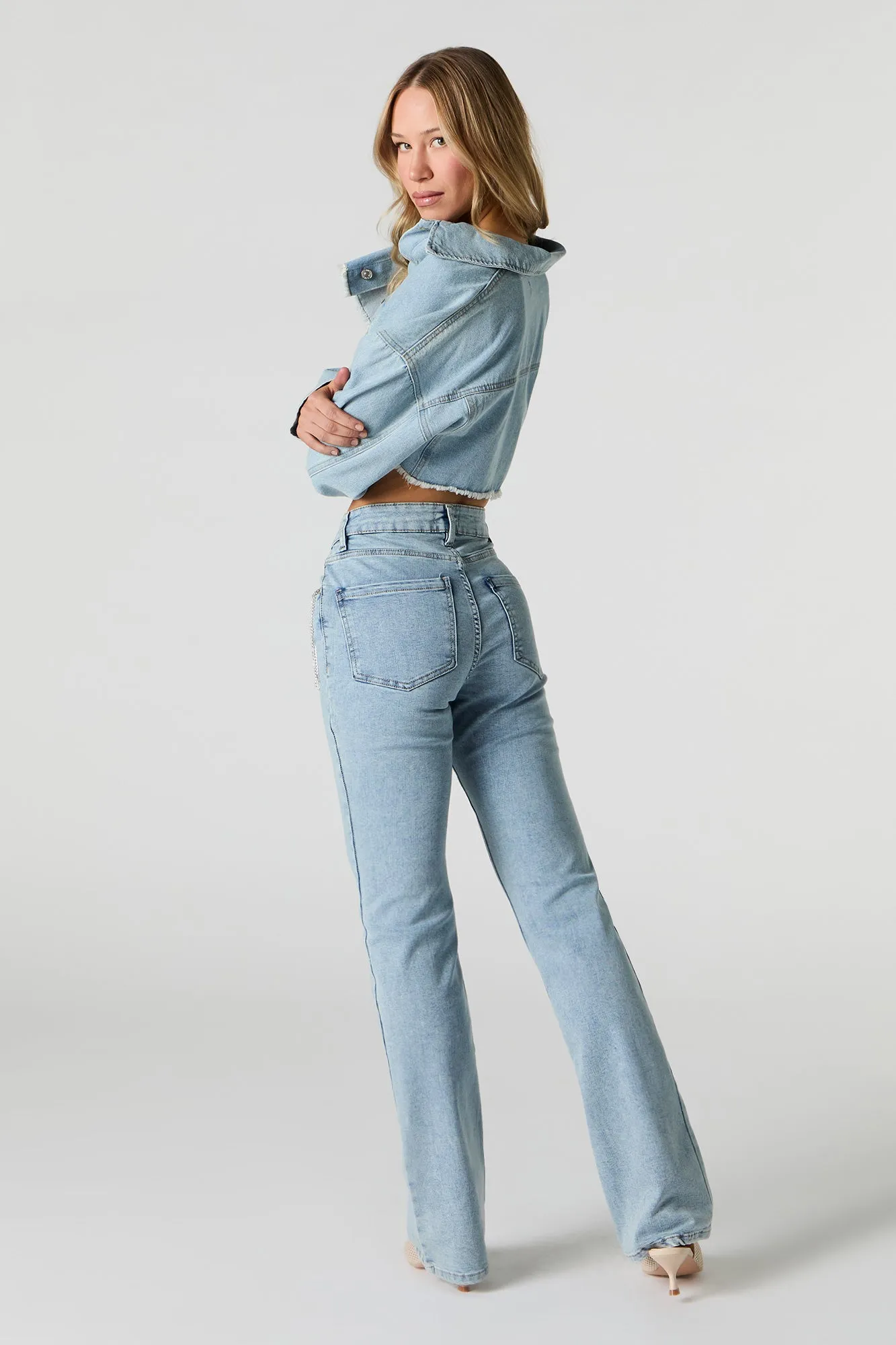 Jean avec poche à franges et pierres du Rhin sold by Urban Planet product image thumbnail 3