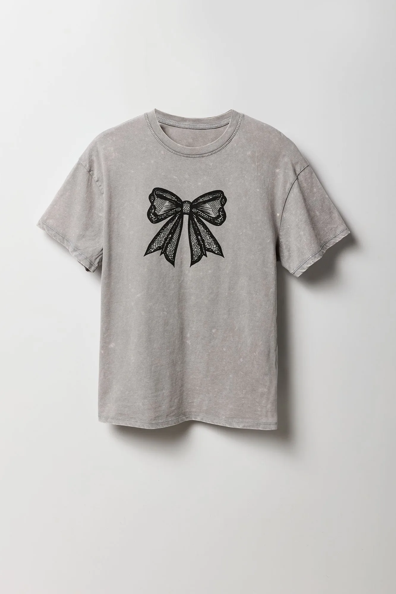 Bow Graphic Washed Boyfriend T-Shirt sold by Urban Planet product image thumbnail 4