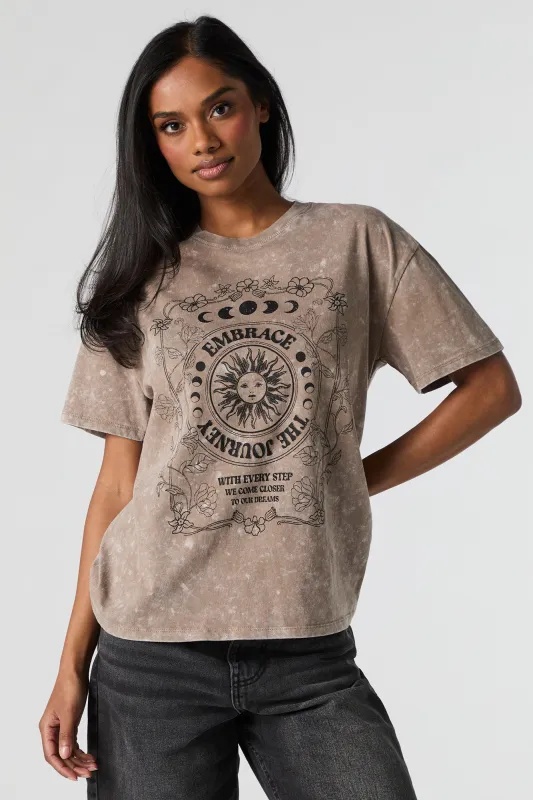 T-shirt de coupe garçonne délavé à imprimé Embrace The Journey sold by Urban Planet