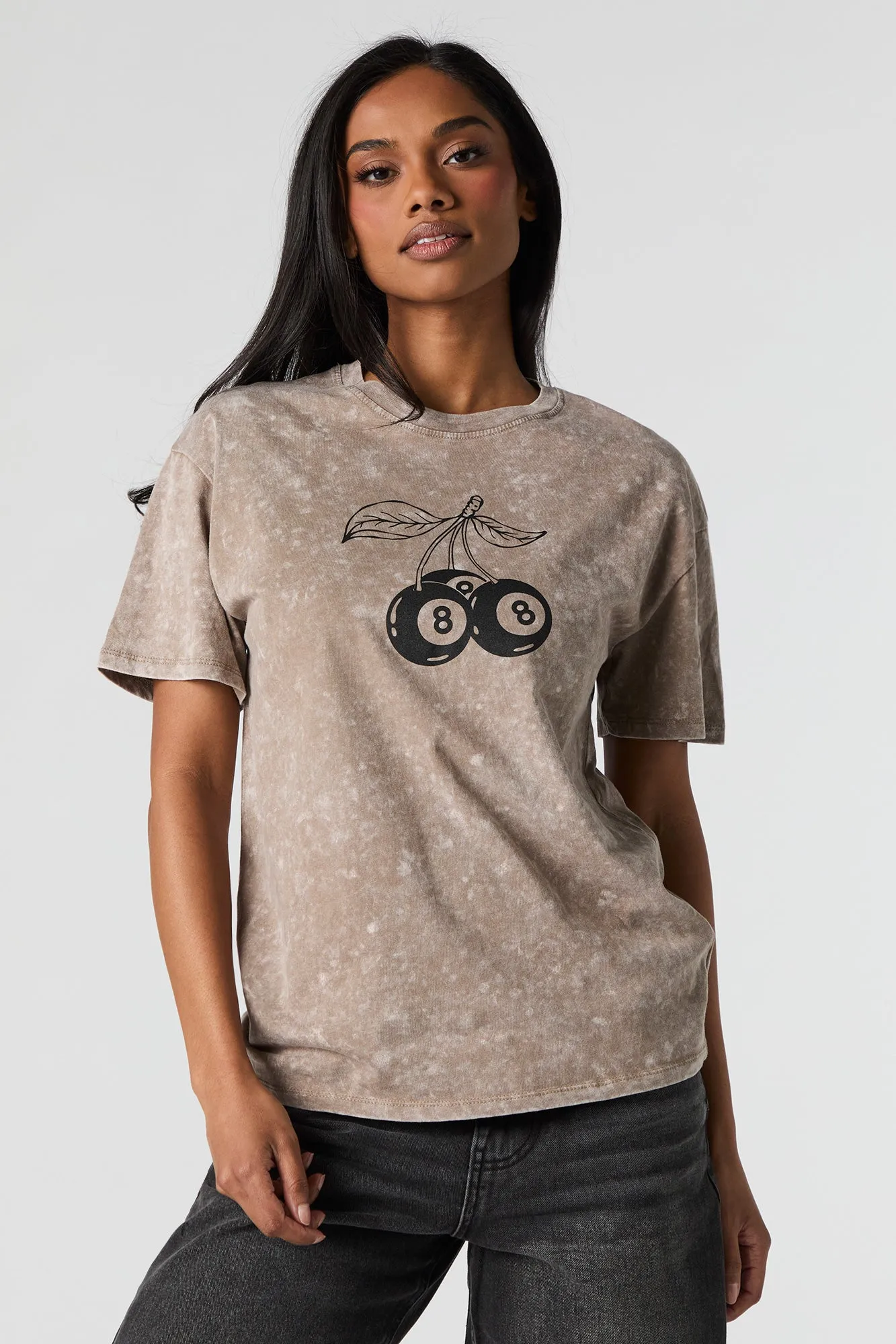 T-shirt de coupe garçonne délavé à imprimé 8 Ball Cherries sold by Urban Planet product image thumbnail 4