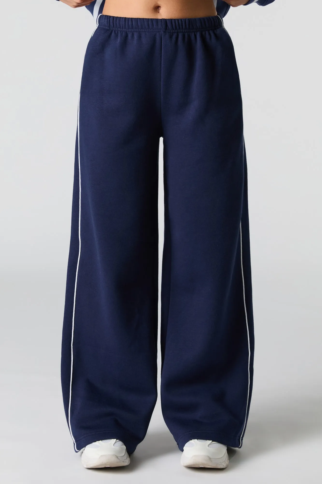 Side Piped Ultra Wide Leg Fleece Sweatpant sold by Urban Planet product image thumbnail 5