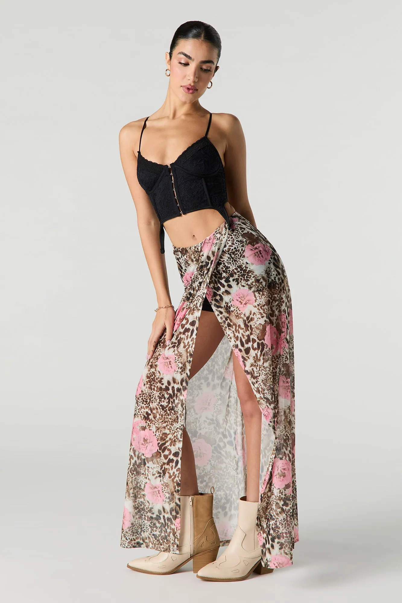 Jupe-short maxi croisée en filet imprimé sold by Urban Planet