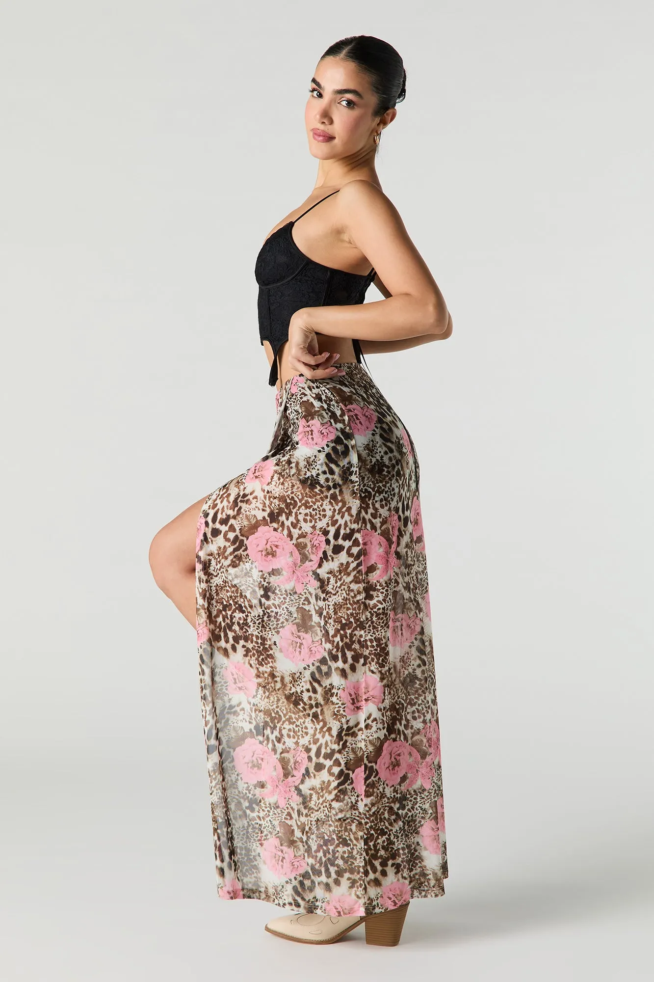 Jupe-short maxi croisée en filet imprimé sold by Urban Planet product image thumbnail 2