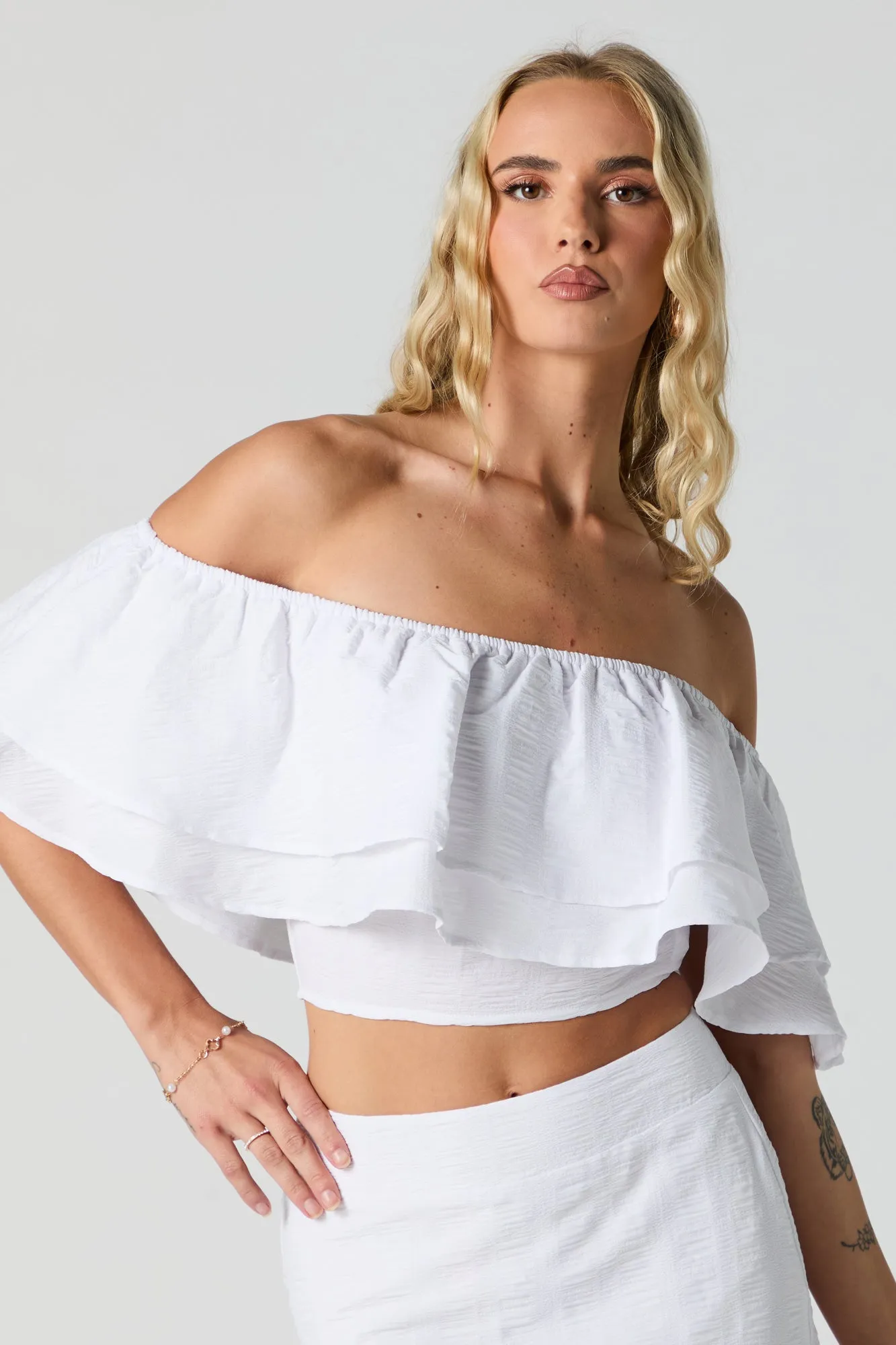 Haut écourté texturé, étagé et épaule dégagée sold by Urban Planet product image thumbnail 4