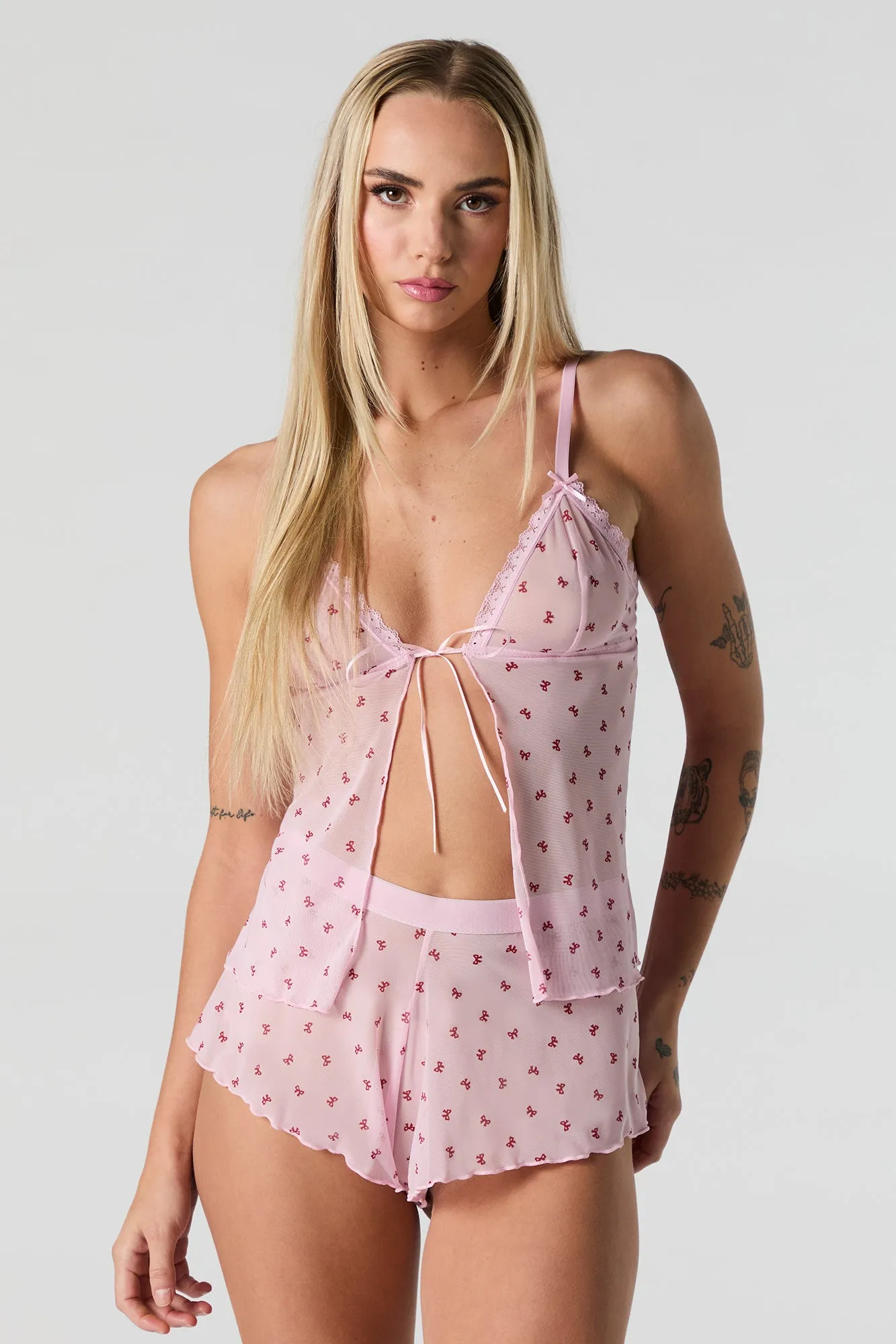 Ensemble pyjama avec débardeur volanté en filet et short court sold by Urban Planet product image thumbnail 4
