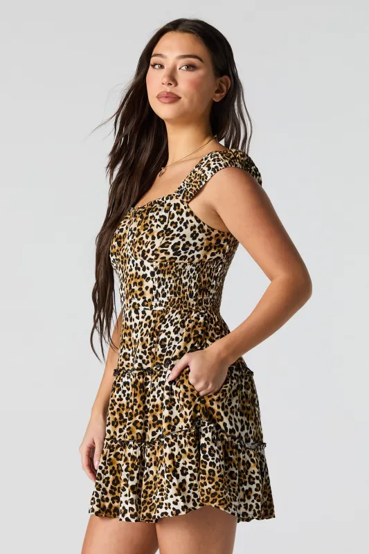 Minirobe de style laitière volantée sold by Urban Planet