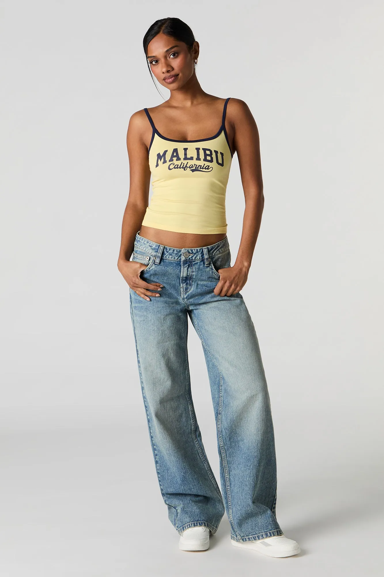 Camisole contrastante imprimée avec encolure dégagée sold by Urban Planet product image thumbnail 3