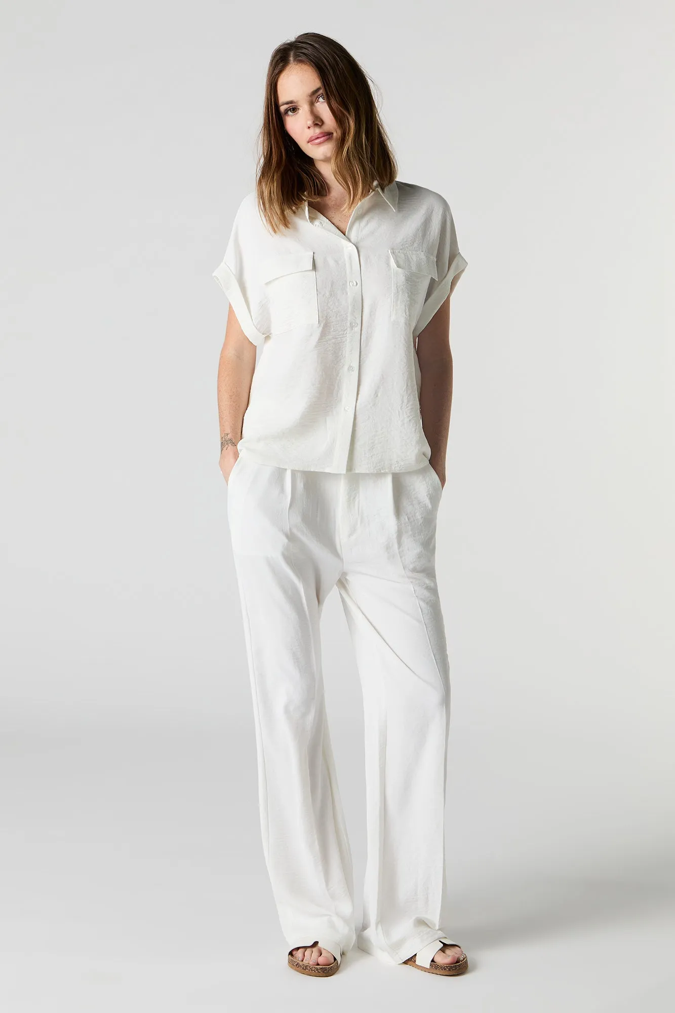 Haut boutonné à manches courtes volantées sold by Urban Planet product image thumbnail 3