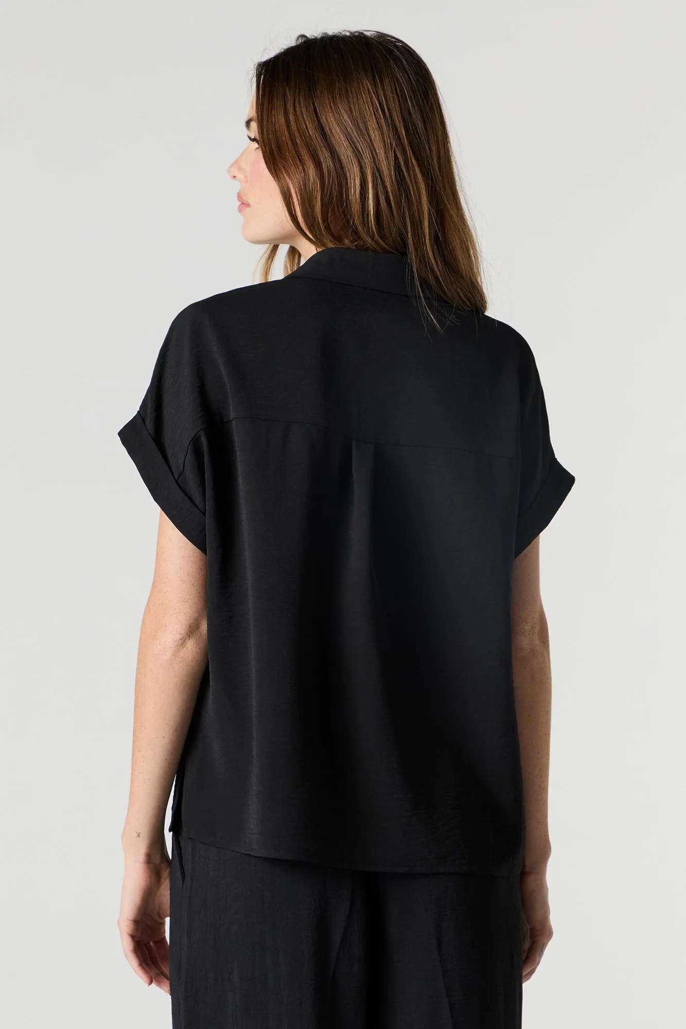 Haut boutonné à manches courtes volantées sold by Urban Planet product image thumbnail 5