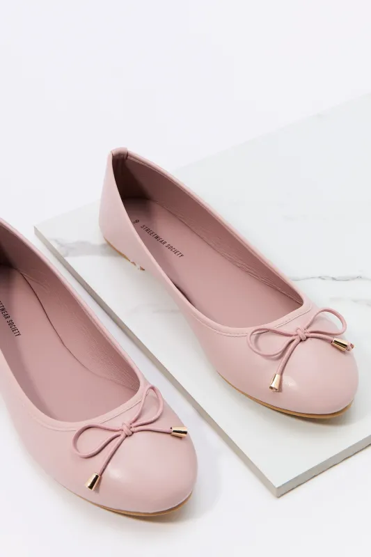 Ballerines avec boucles sold by Urban Planet