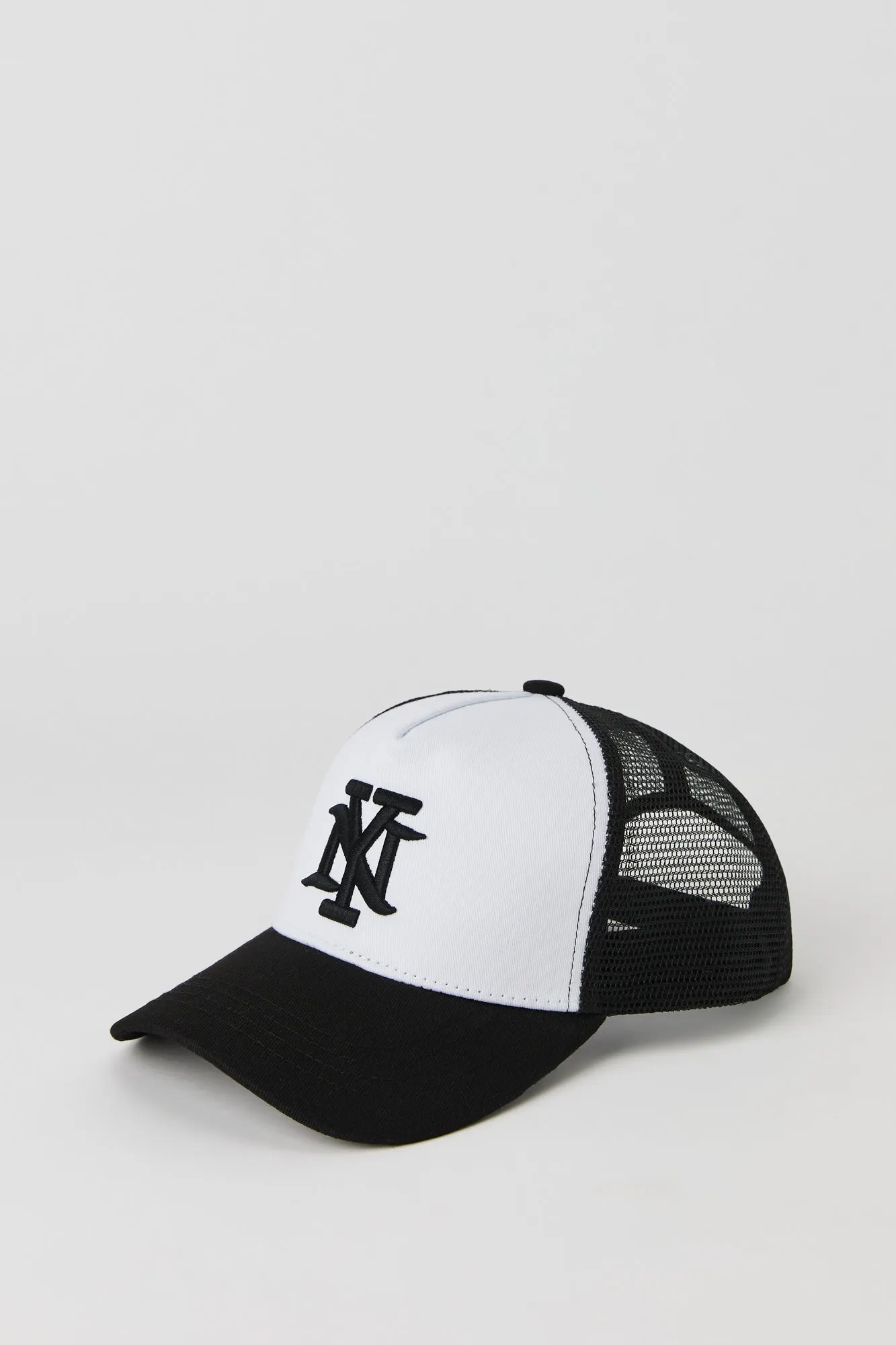 Casquette de camionneur avec motif brodé City sold by Urban Planet product image thumbnail 2