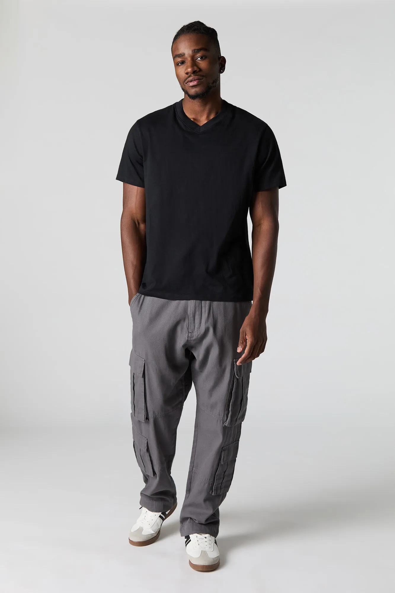 Pantalon cargo à jambe droite avec poches multiples sold by Urban Planet product image thumbnail 2