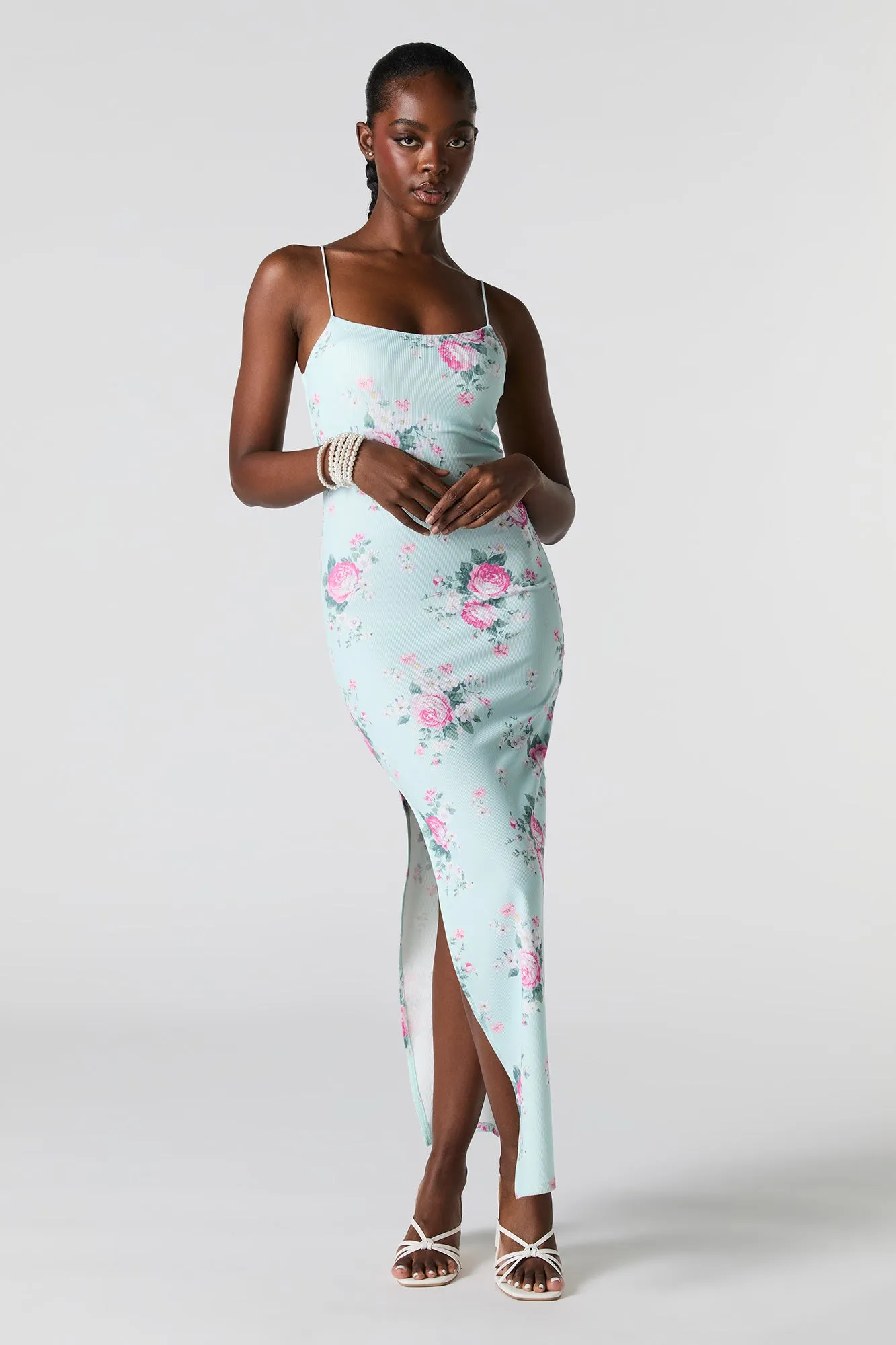 Robe maxi moulante côtelée avec fente sold by Urban Planet