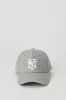 Casquette de baseball avec motif brodé sold by Urban Planet