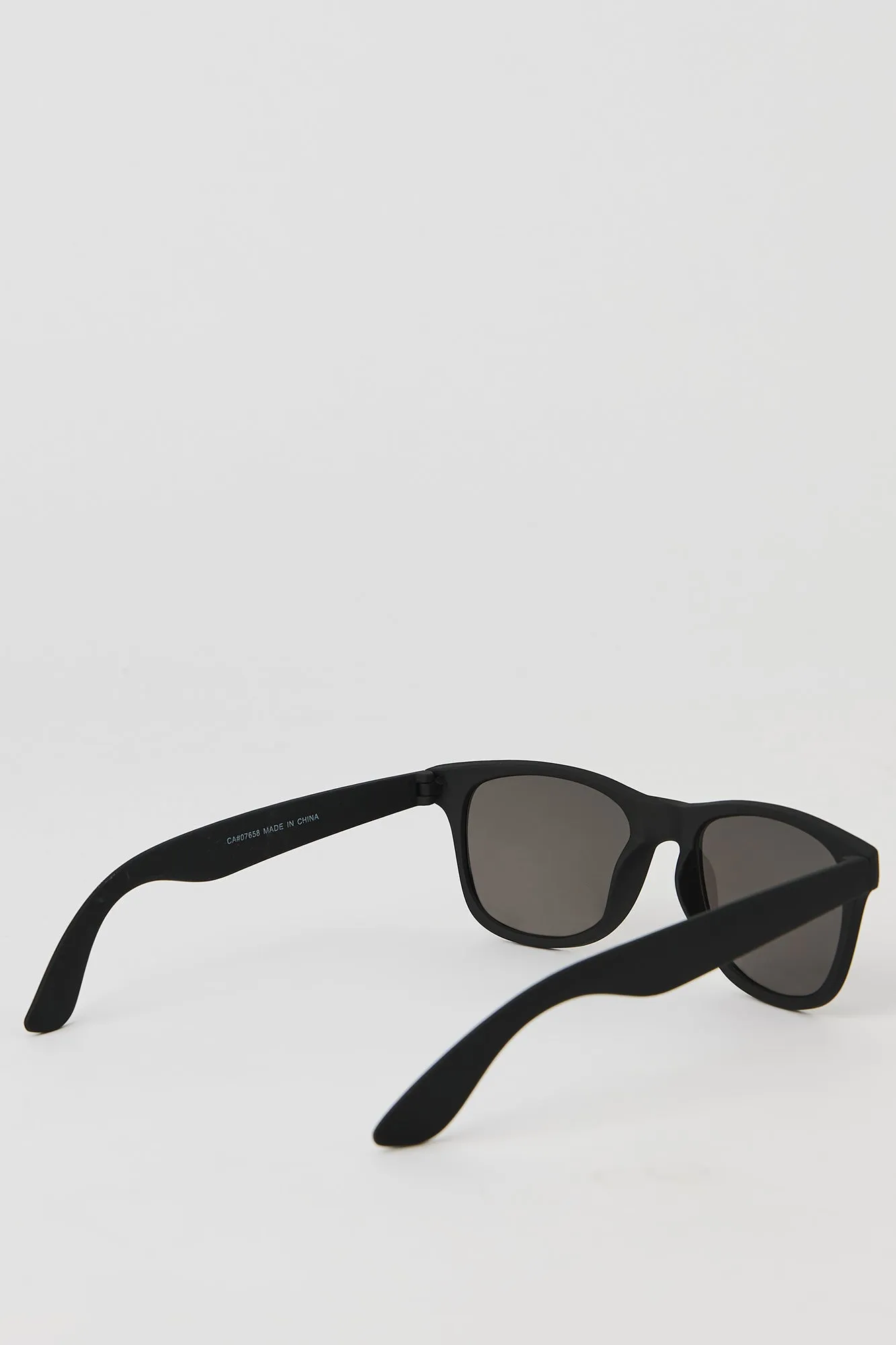 Lunettes de soleil Wayfarer sold by Urban Planet product image thumbnail 3