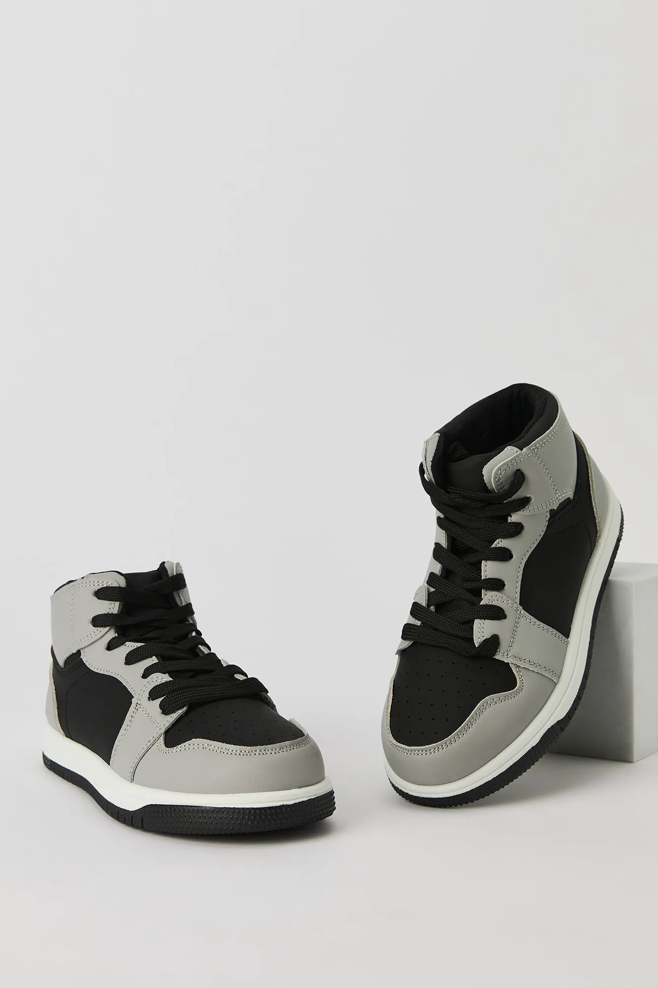 Boys High Top Colourblock Sneaker sold by Urban Planet product image thumbnail 5
