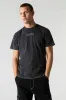 T-shirt délavé avec motif brodé sold by Urban Planet