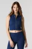 Veste en denim écourtée à glissière sold by Urban Planet