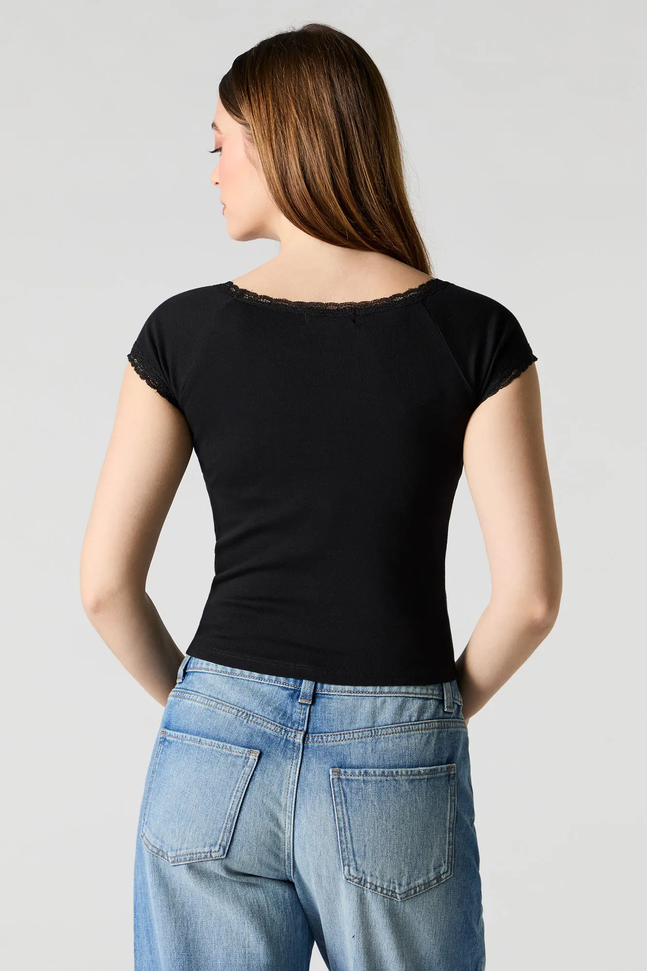 T-shirt à encolure ronde et bordure en dentelle sold by Urban Planet product image thumbnail 5