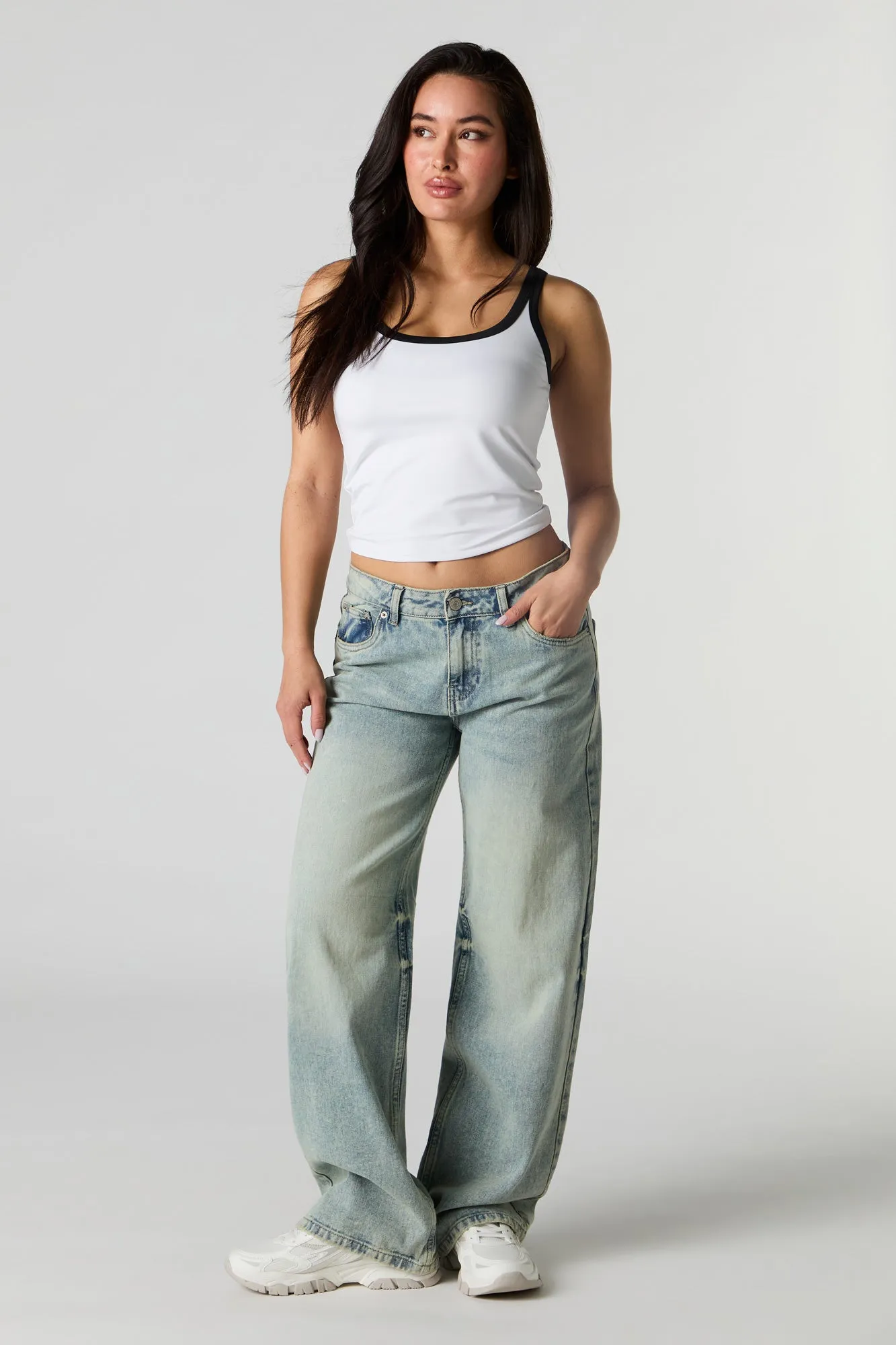 Débardeur profilé avec encolure dégagée et liséré contrastant sold by Urban Planet product image thumbnail 5