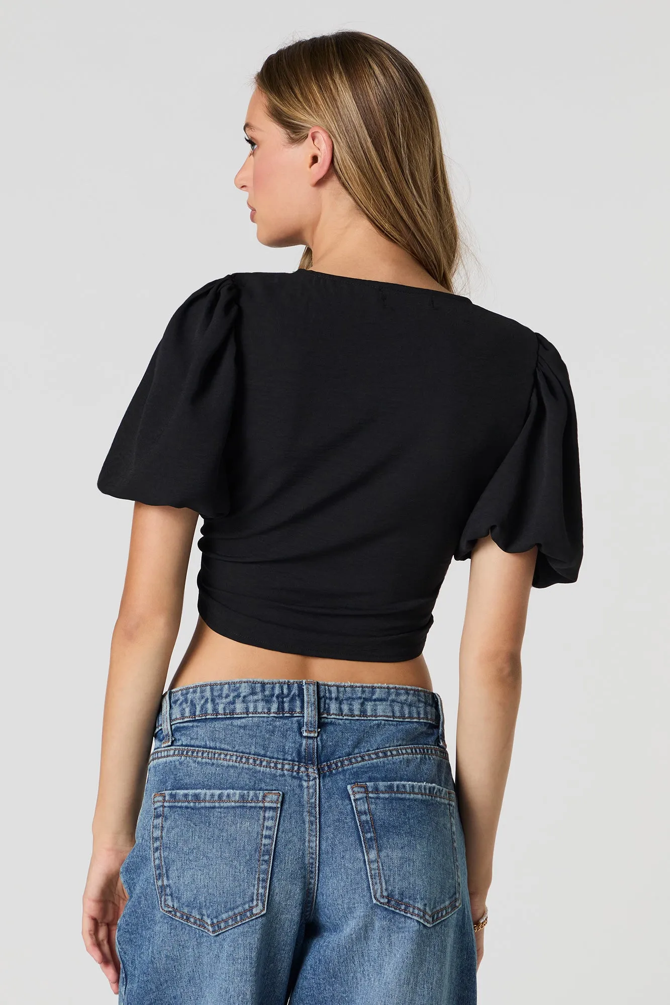 Haut court avec manches bouffantes et attache sold by Urban Planet product image thumbnail 5