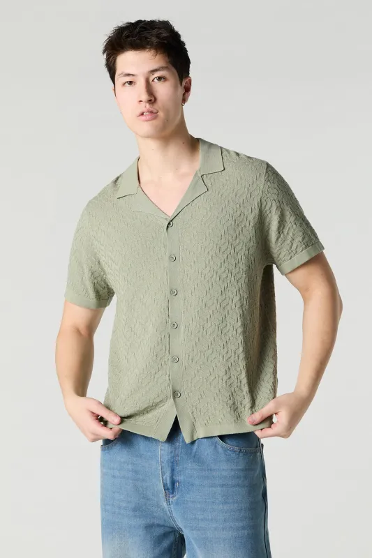 Haut boutonné en tricot texturé sold by Urban Planet