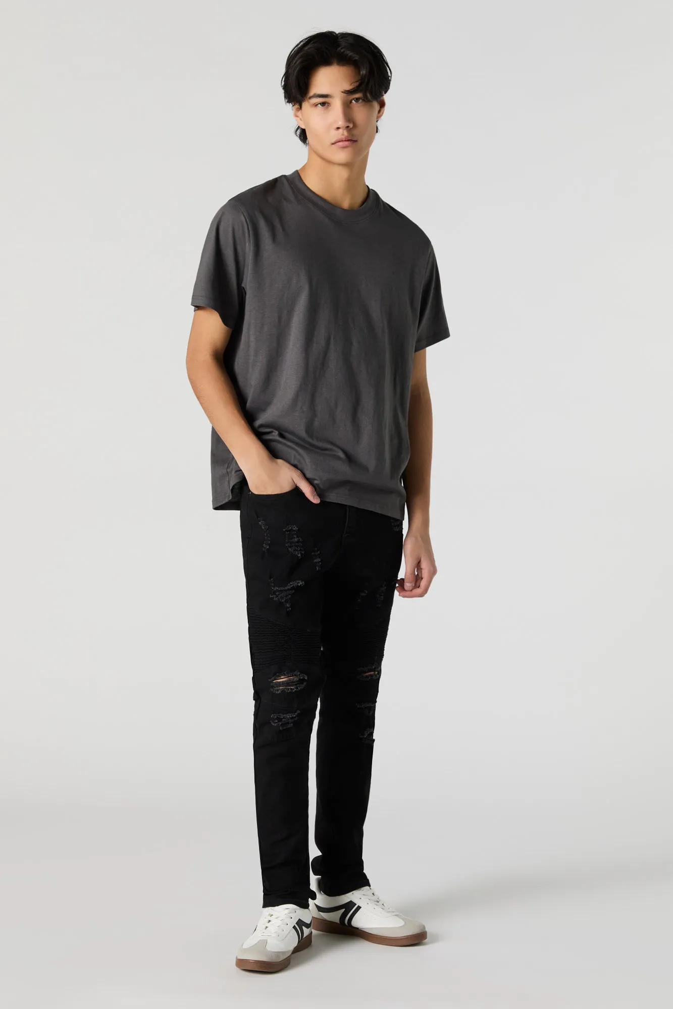 Jean de style moto ajusté d'aspect usé sold by Urban Planet product image thumbnail 5