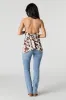 Jean à jambe évasée extensible à taille haute avec pierres du Rhin sold by Urban Planet