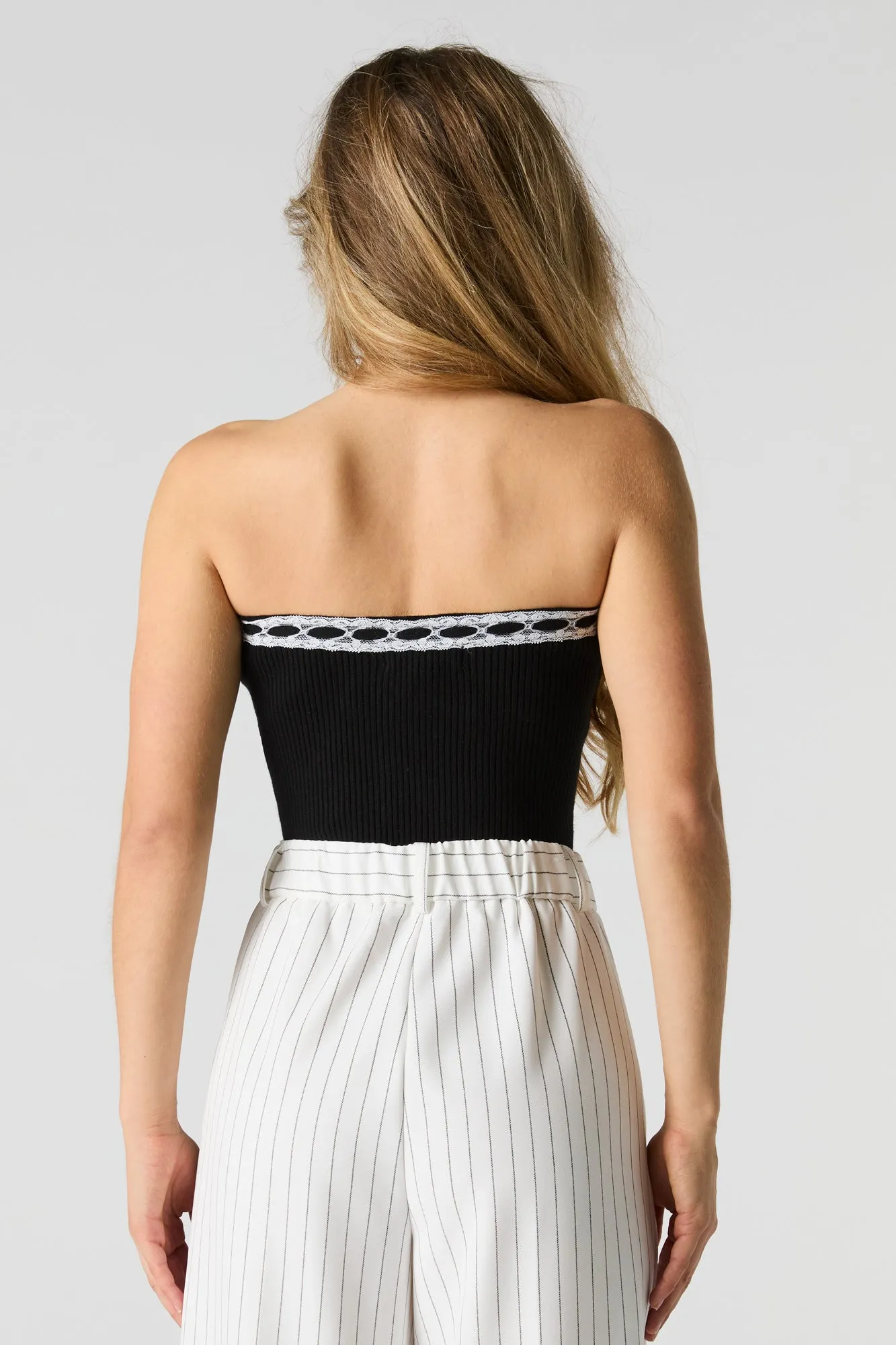 Haut tube en tricot côtelé à brodure en dentelle sold by Urban Planet product image thumbnail 5