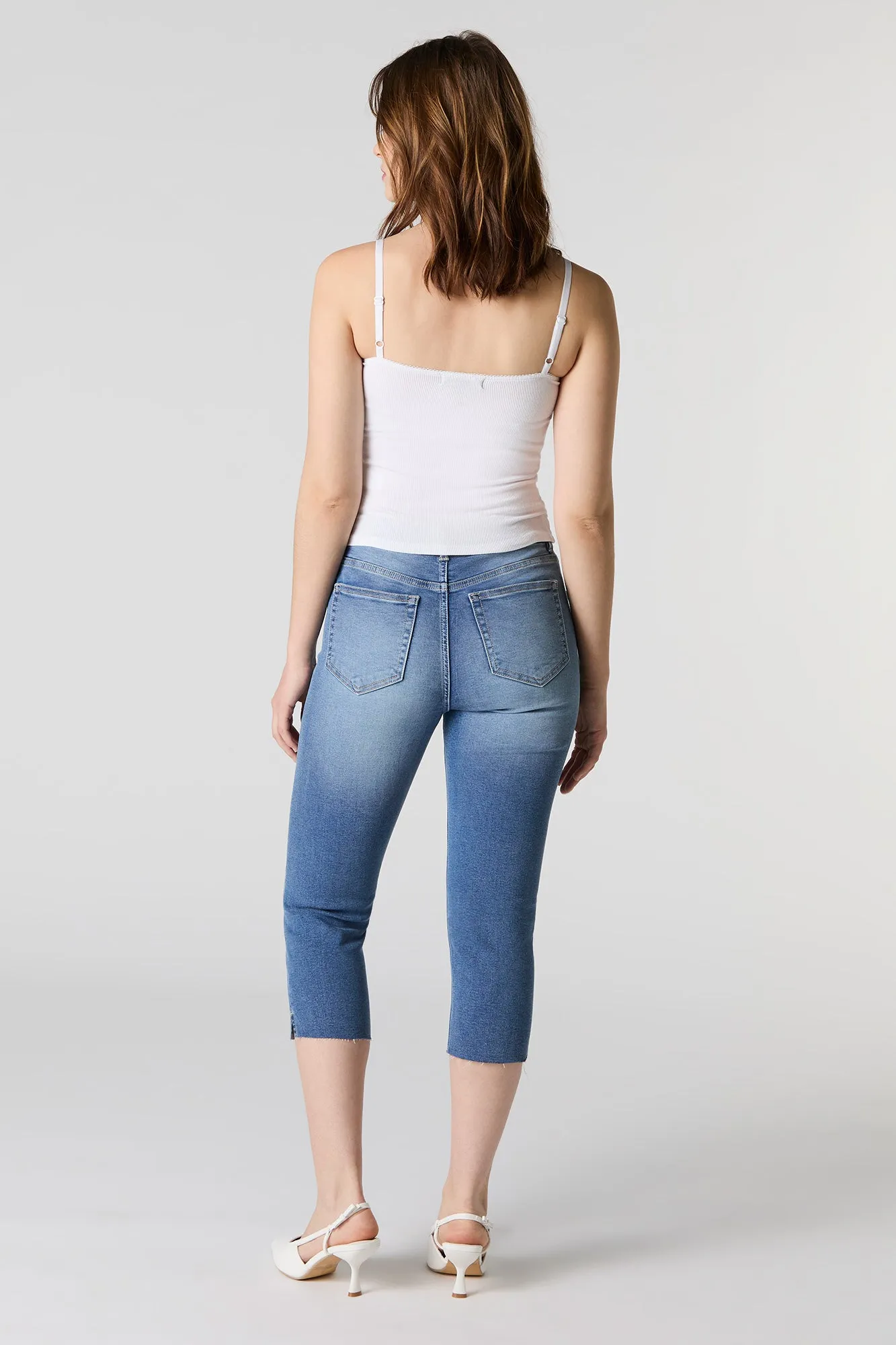 Capri en denim à ourlet effiloché sold by Urban Planet product image thumbnail 3