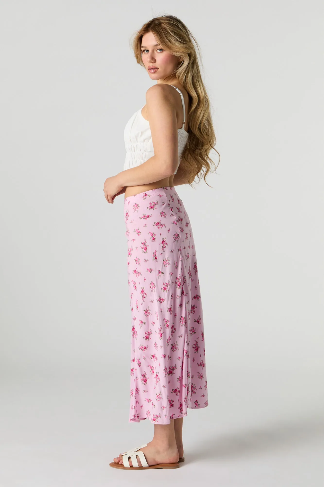 Jupe midi fleurie avec fente sold by Urban Planet product image thumbnail 2