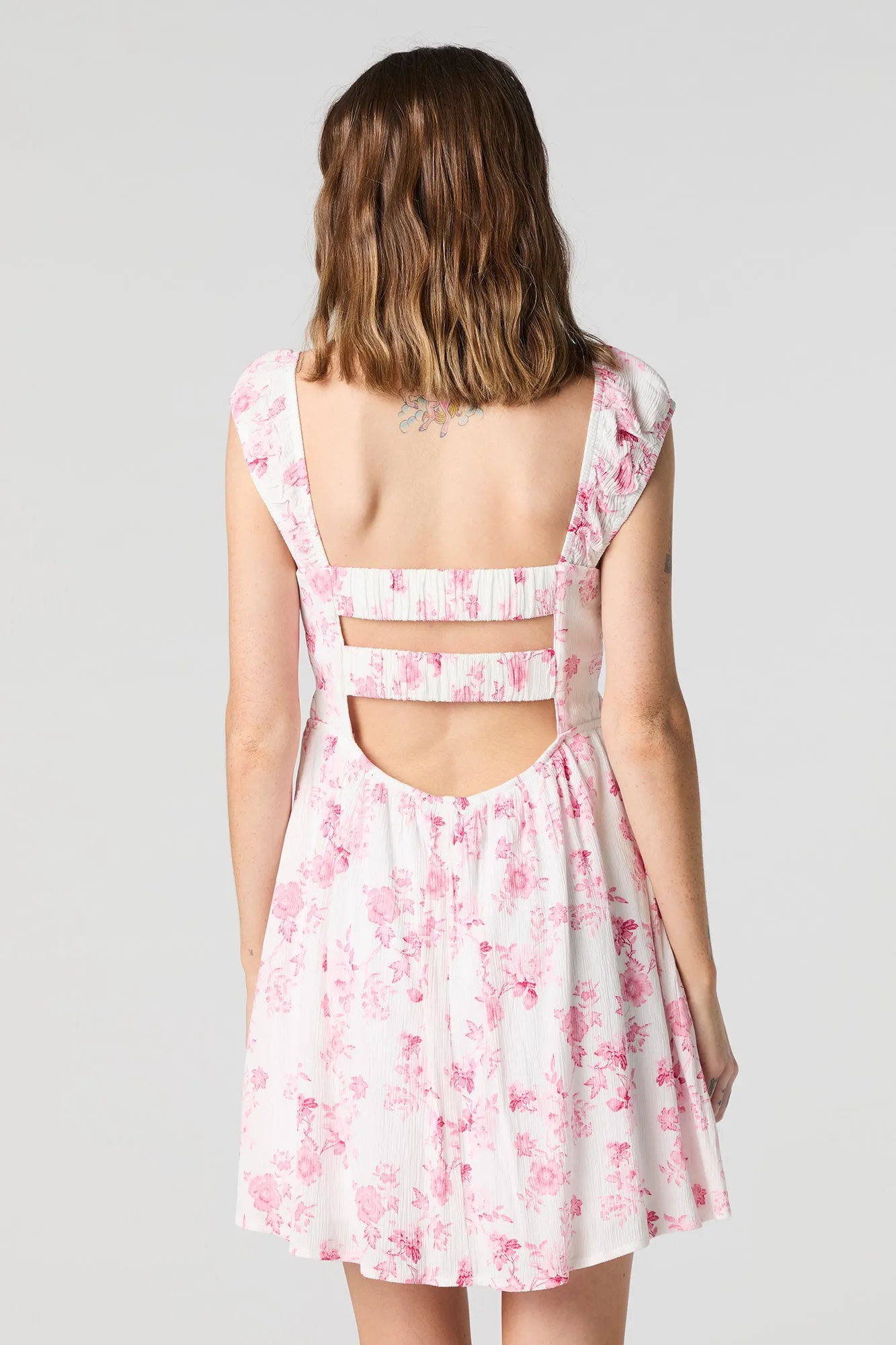 Minirobe avec bustier à découpe au dos sold by Urban Planet product image thumbnail 5