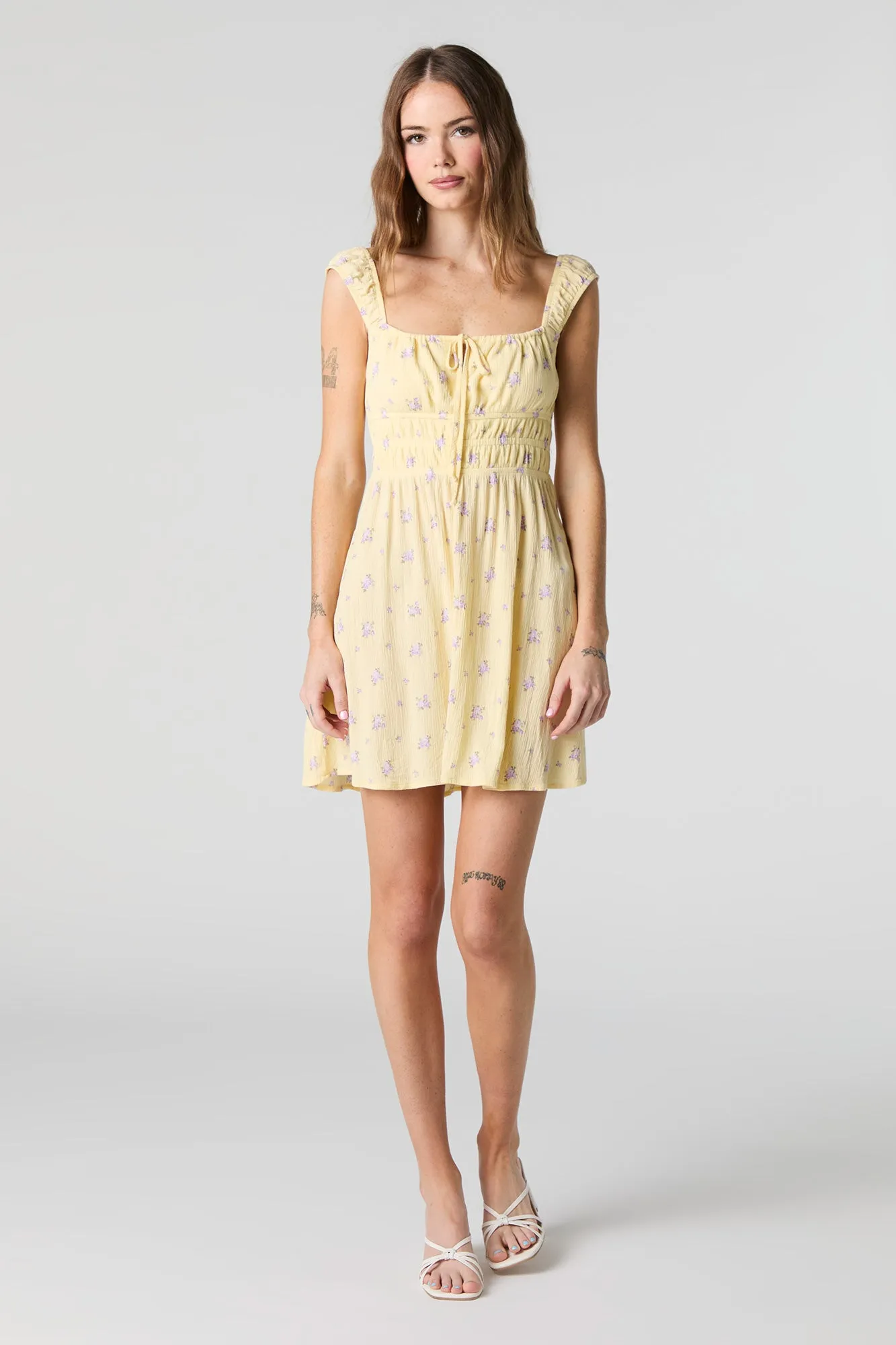 Minirobe avec bustier à découpe au dos sold by Urban Planet product image thumbnail 3