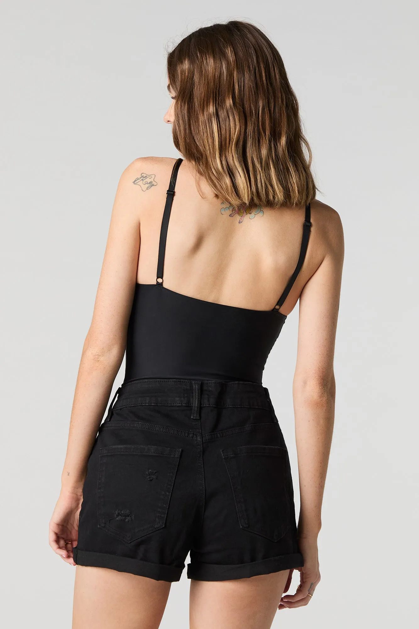 Short en denim extensible taille haute d'aspect usé lavé noir sold by Urban Planet product image thumbnail 2