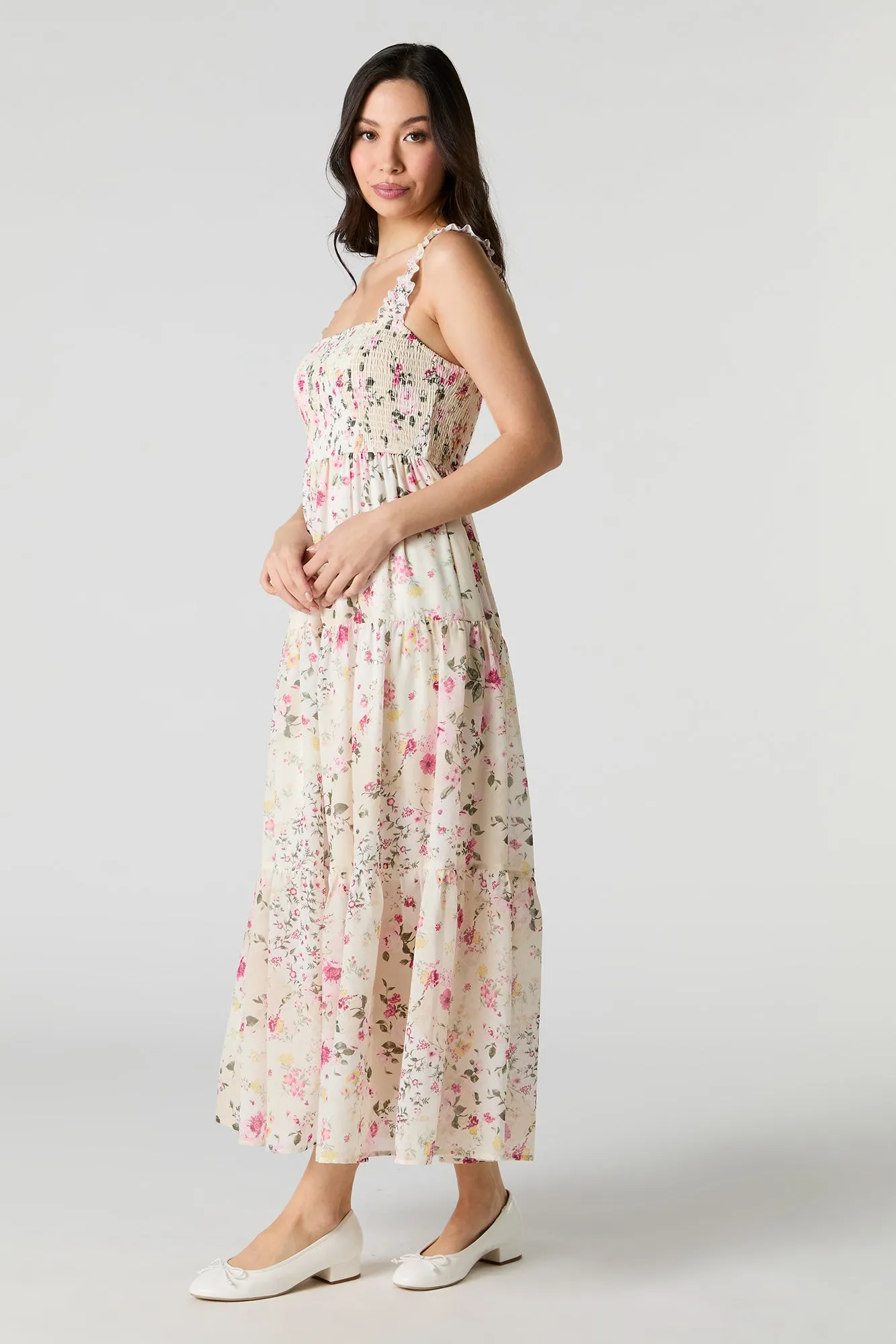 Robe maxi volantée smockée en chiffon sold by Urban Planet product image thumbnail 5