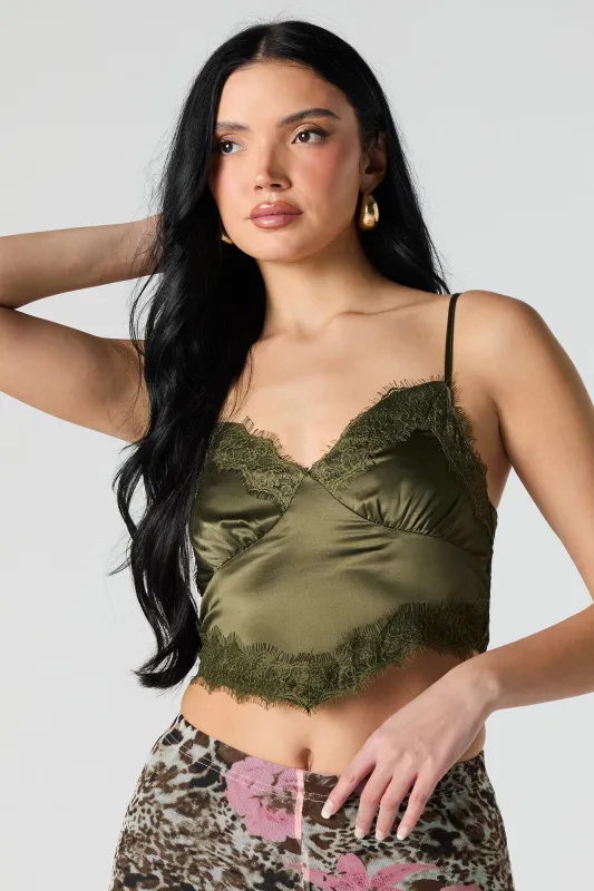 Camisole en satin avec liséré de dentelle sold by Urban Planet