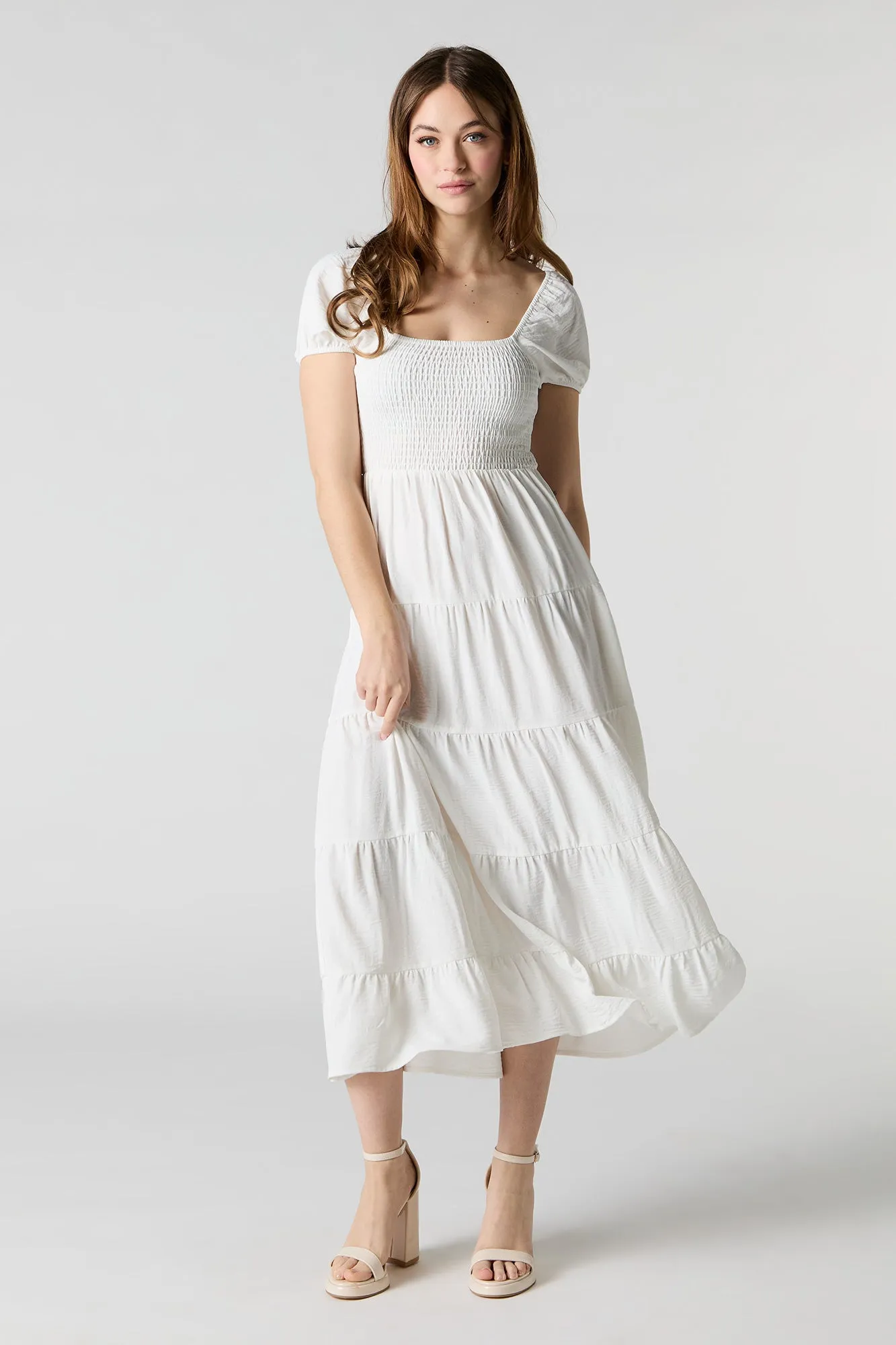 Robe midi smockée volantée à manches courtes sold by Urban Planet product image thumbnail 5