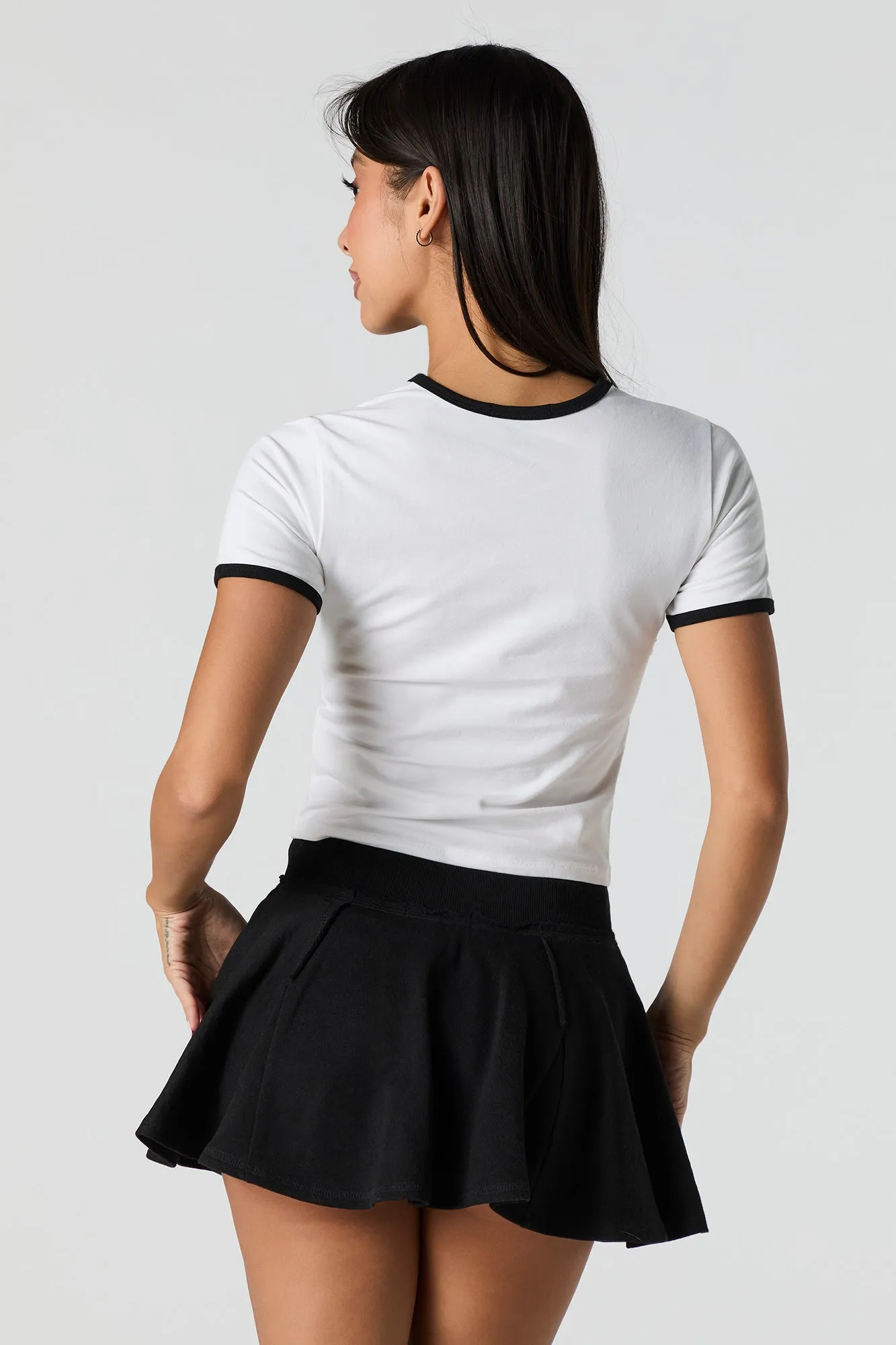 T-shirt ultracourt avec liséré contrastant sold by Urban Planet product image thumbnail 2
