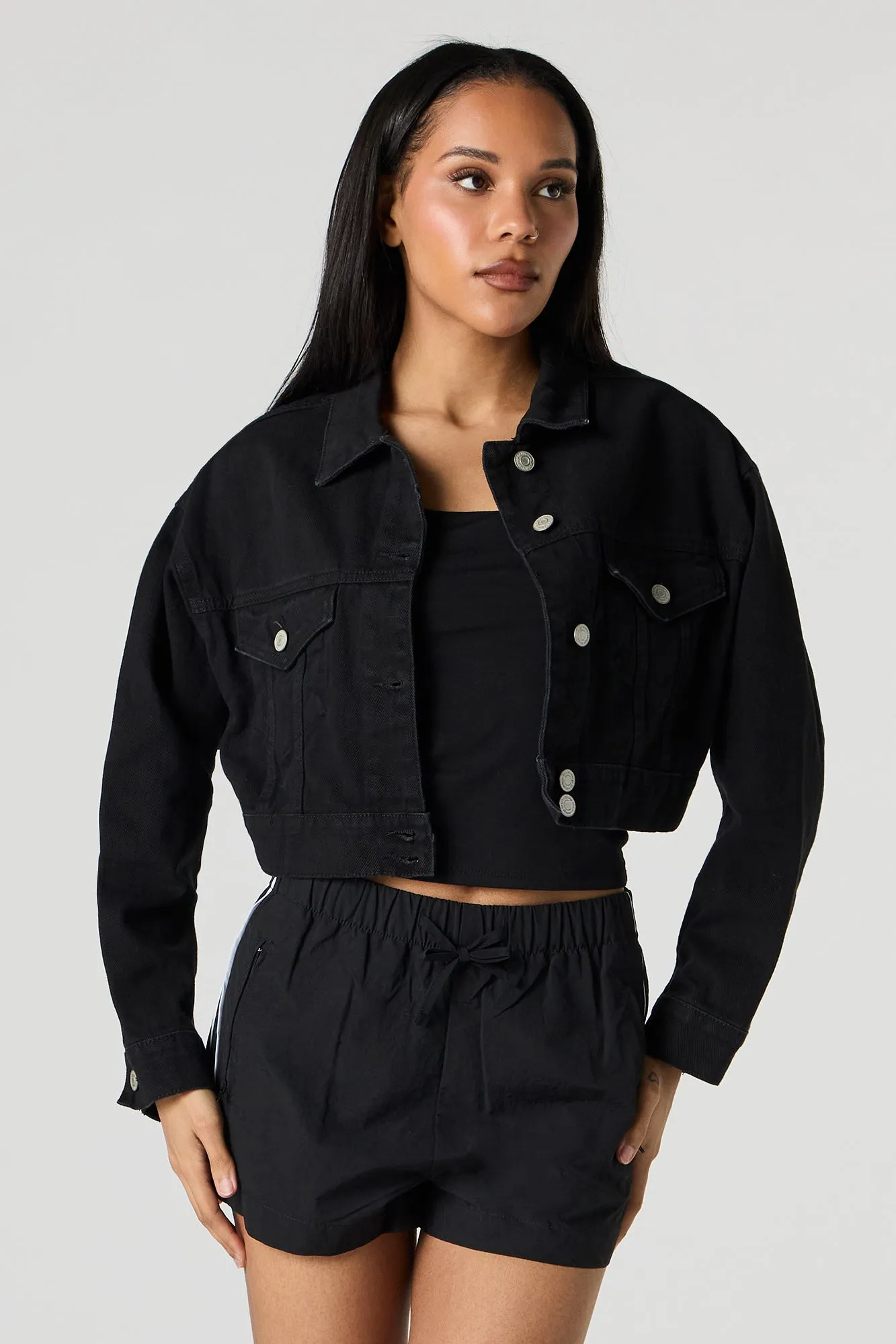 Cropped Denim Trucker Jacket sold by Urban Planet product image thumbnail 4