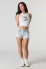 Short remonte-fesses mi-taille en denim d'aspect usé délavé pâle sold by Urban Planet