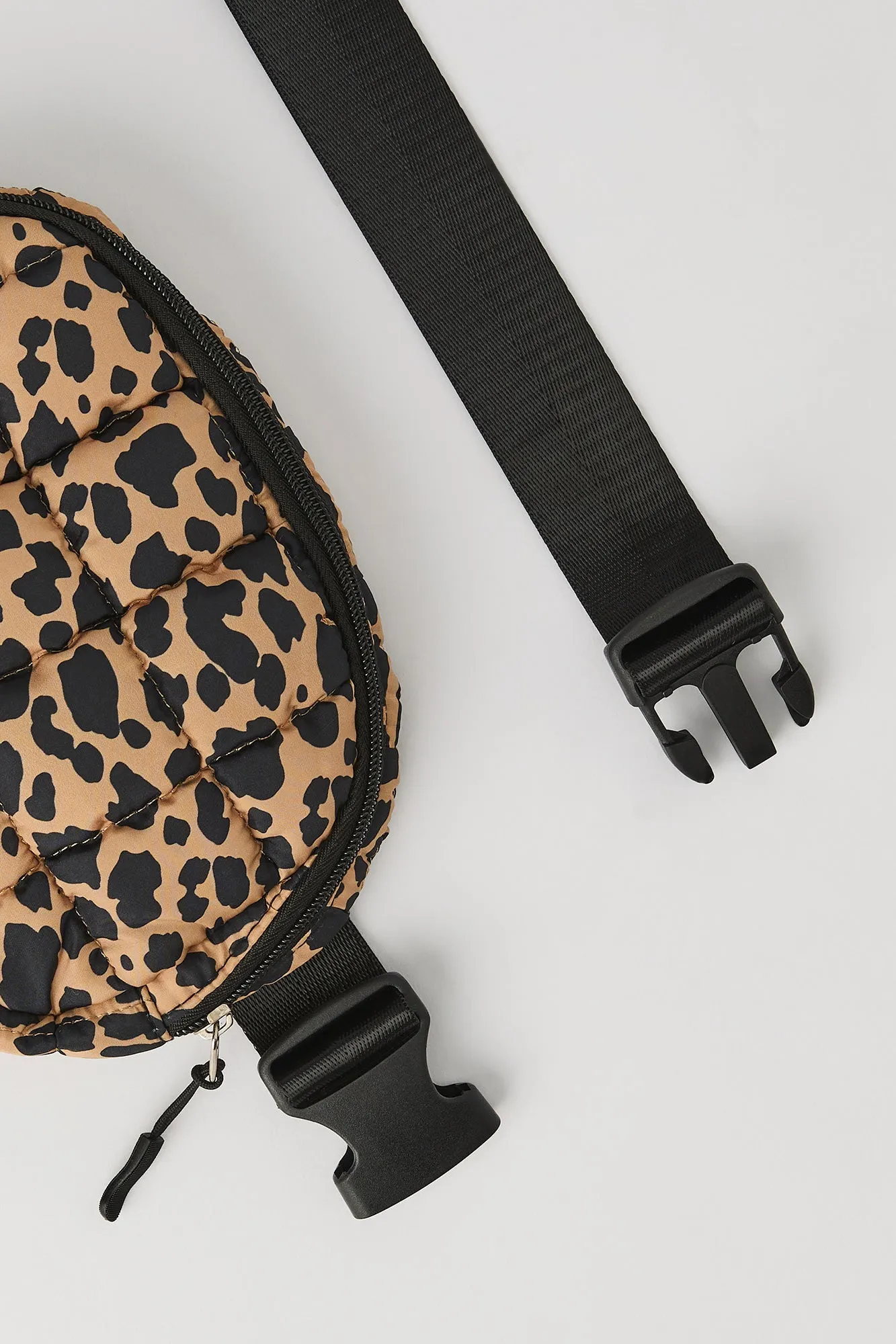 Sac banane matelassé en nylon pour fille sold by Urban Planet product image thumbnail 2