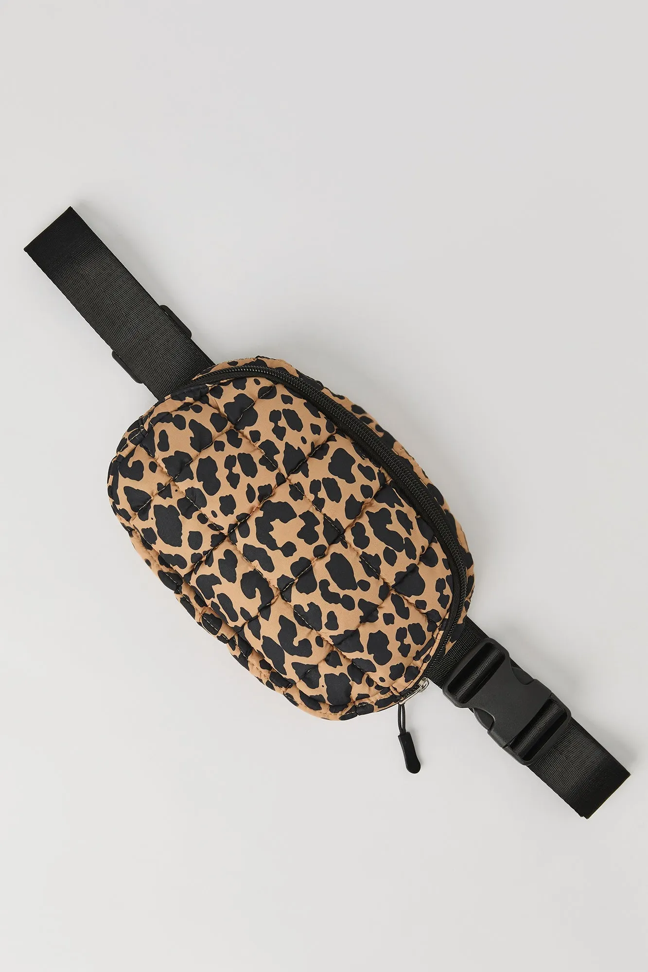 Sac banane matelassé en nylon pour fille sold by Urban Planet