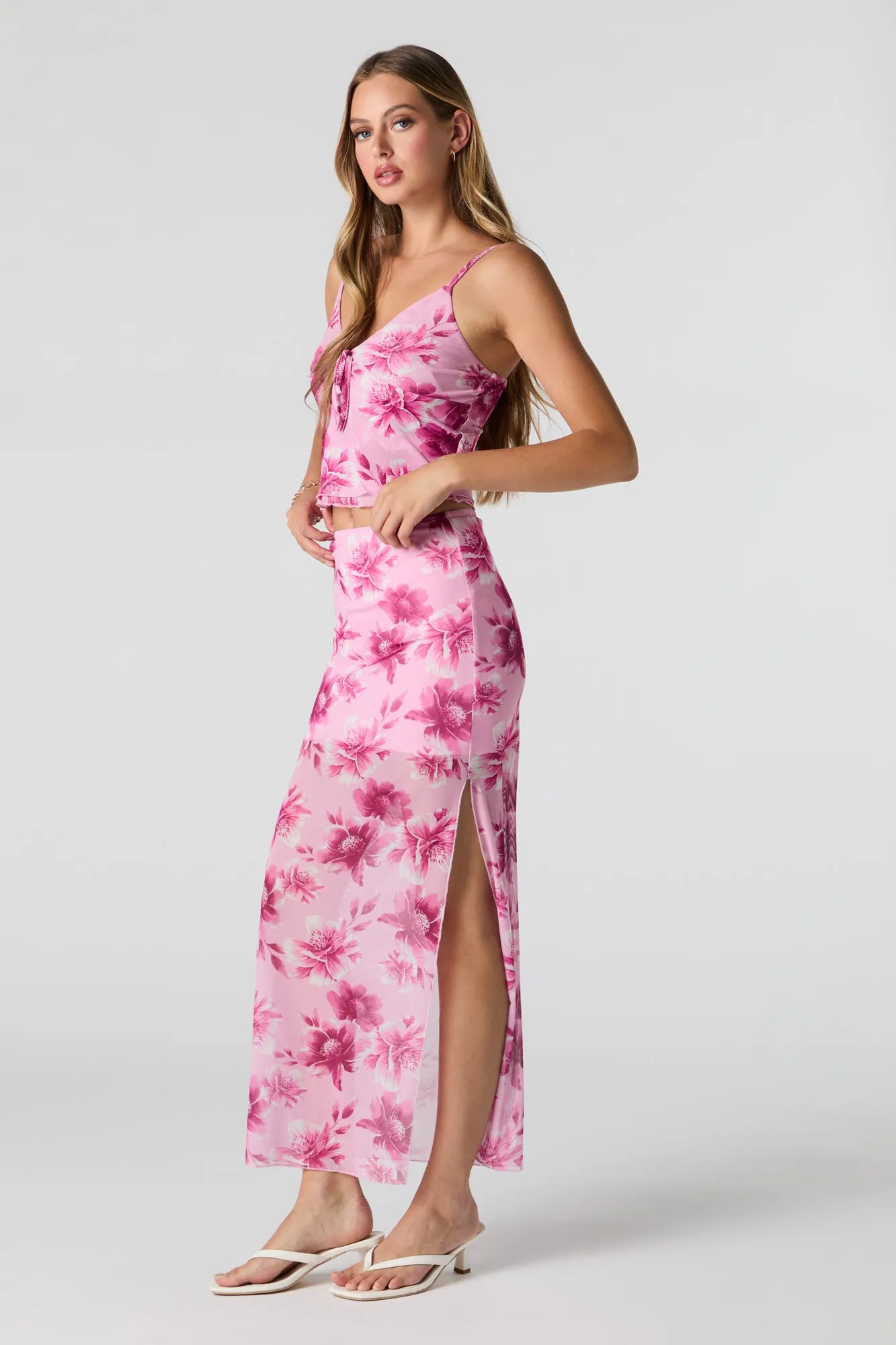 Jupe maxi fleurie avec fente sold by Urban Planet product image thumbnail 3