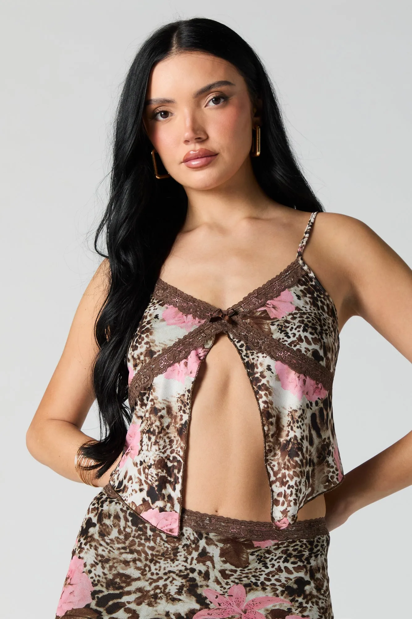 Camisole volantée en filet avec liséré de dentelle sold by Urban Planet product image thumbnail 4