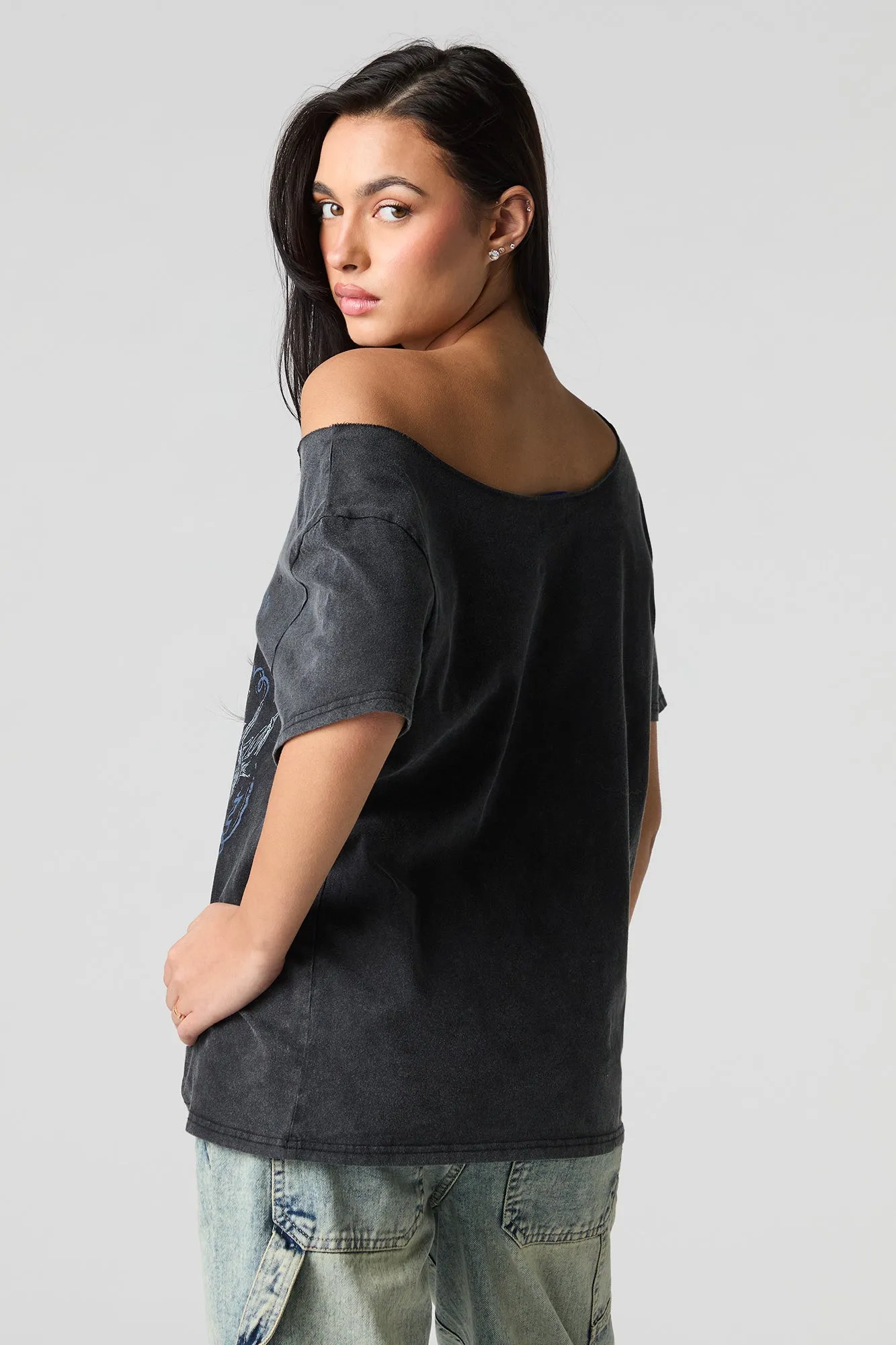 T-shirt délavé à imprimé Ford Legends avec épaules dénudées sold by Urban Planet product image thumbnail 2