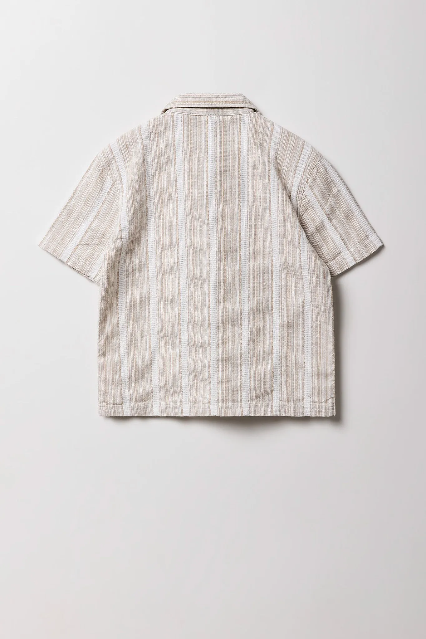 Haut boutonné à manche courte en tricot rayé pour garçons sold by Urban Planet product image thumbnail 4